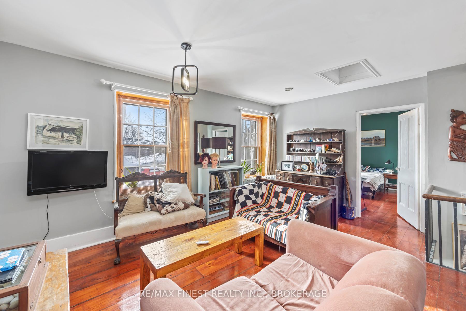 Photo 19 of 579 Union Street, Kingston, Central City West — HOMEH