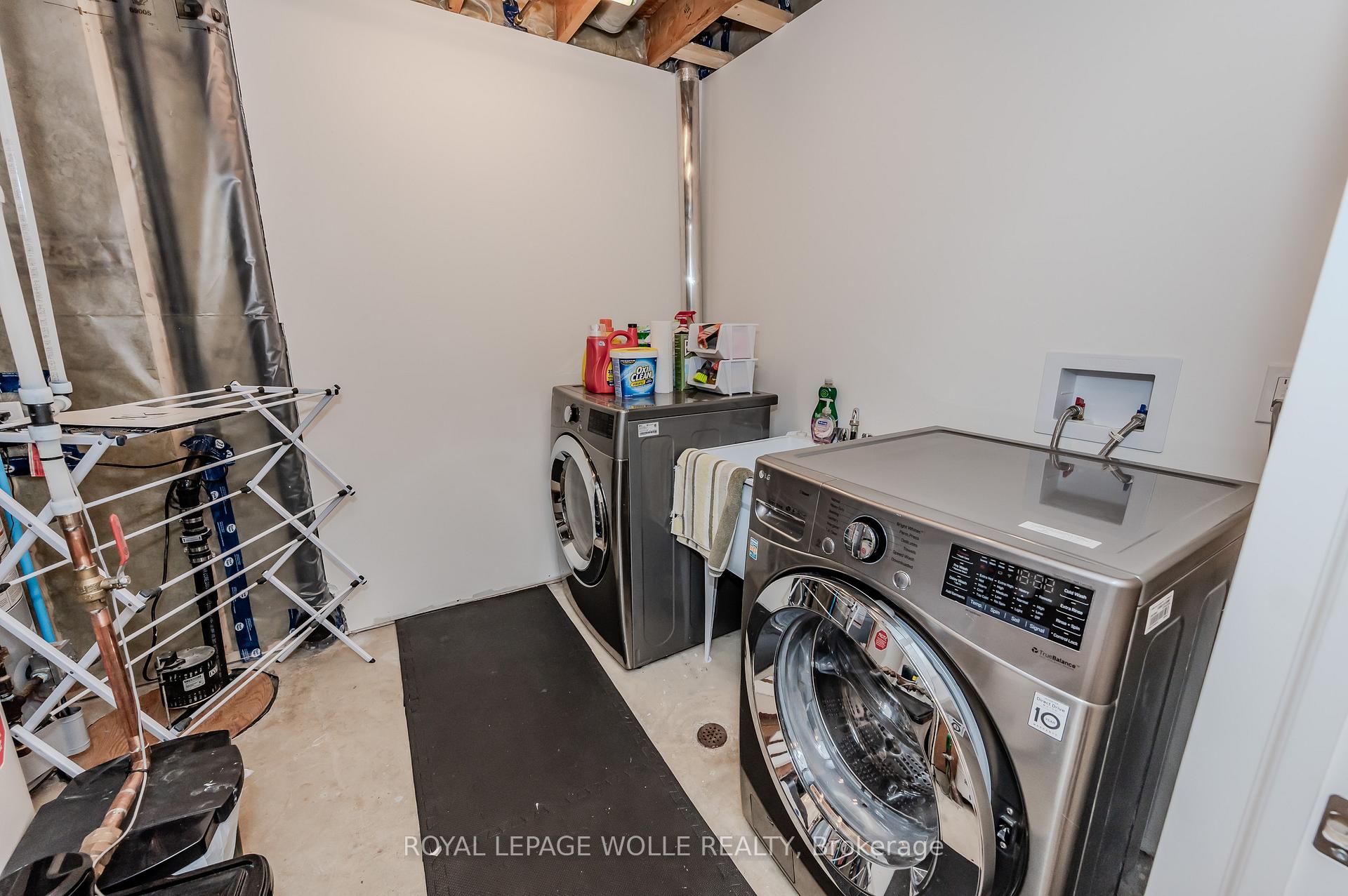 Photo 24 of 86 Brembel Street, Kitchener — HOMEH