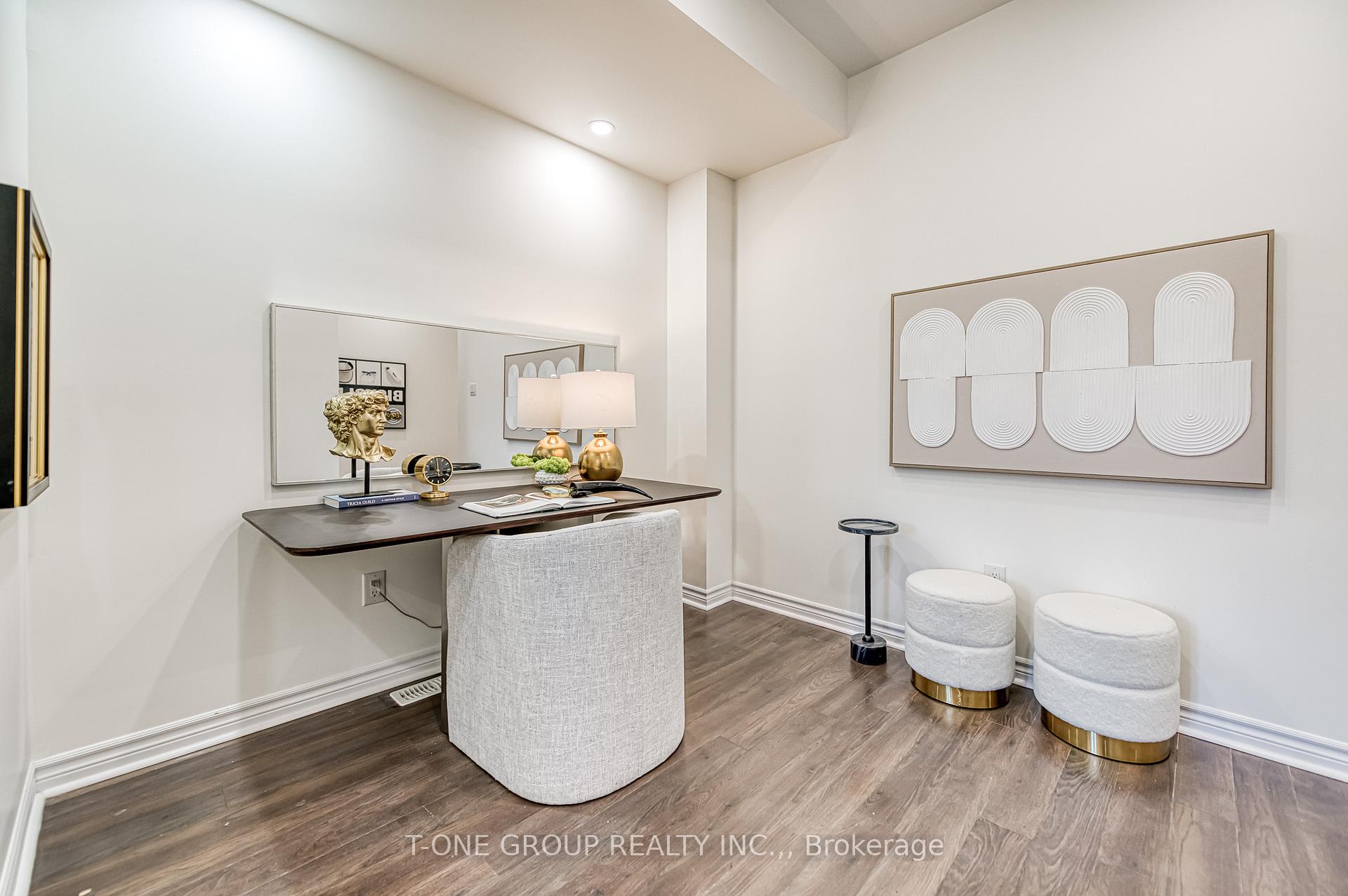 Photo 5 of 105 Battista Perri Drive, Markham, Wismer — HOMEH