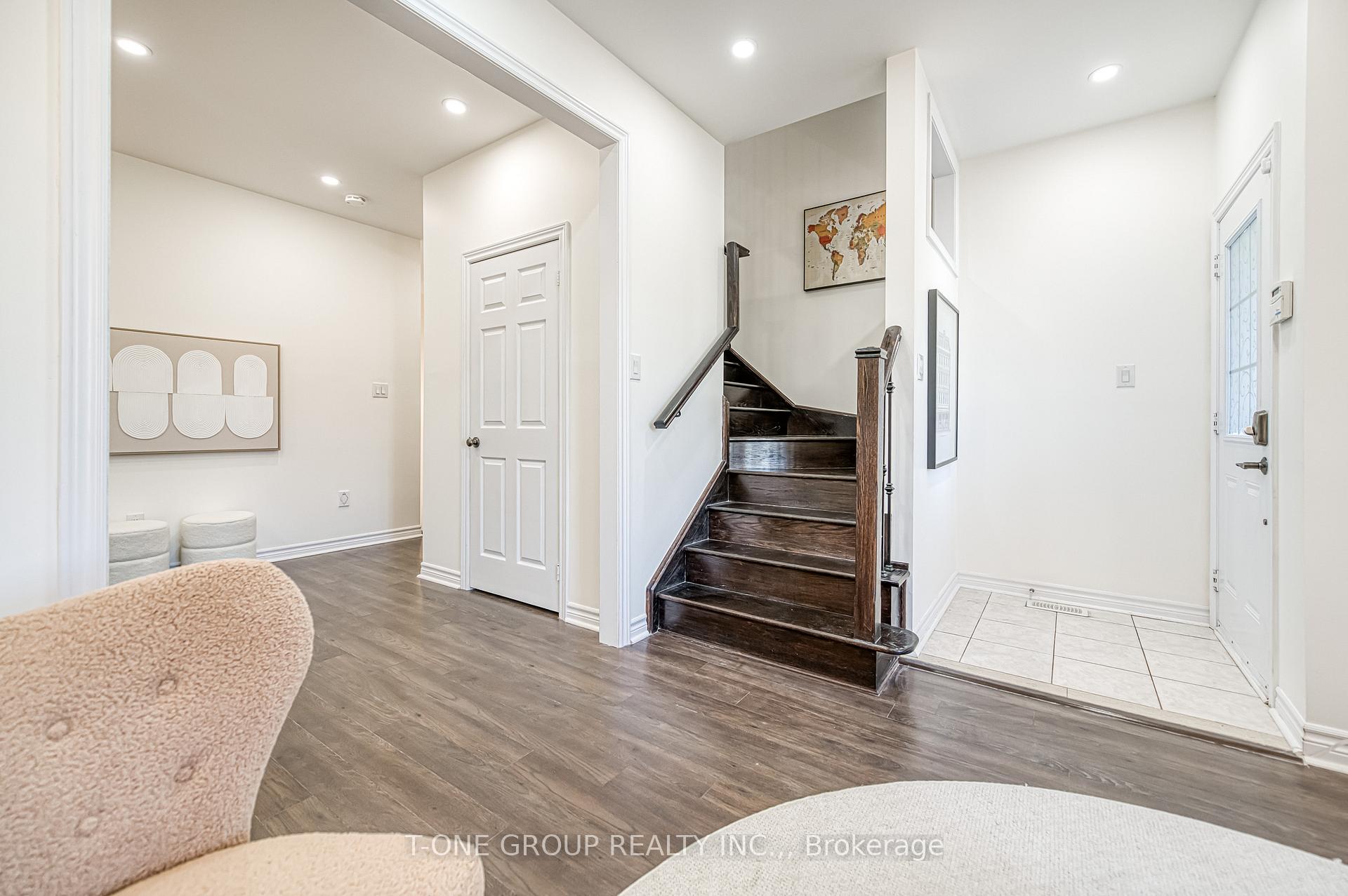 Photo 7 of 105 Battista Perri Drive, Markham, Wismer — HOMEH
