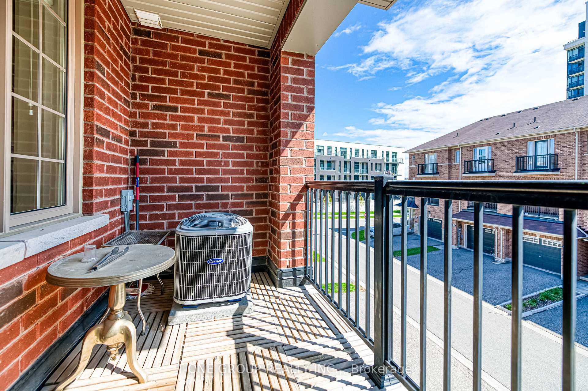 Photo 19 of 105 Battista Perri Drive, Markham, Wismer — HOMEH