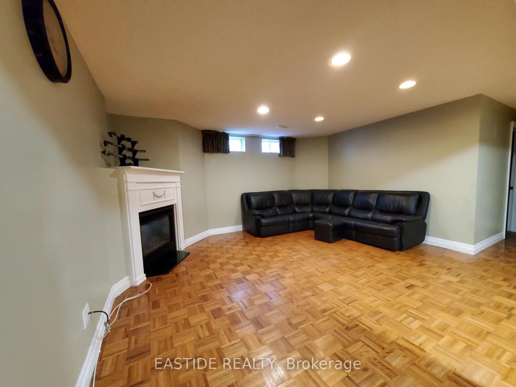 Photo 4 of Unit Basemt, 62 Bradgate Drive, Markham, Thornlea — HOMEH