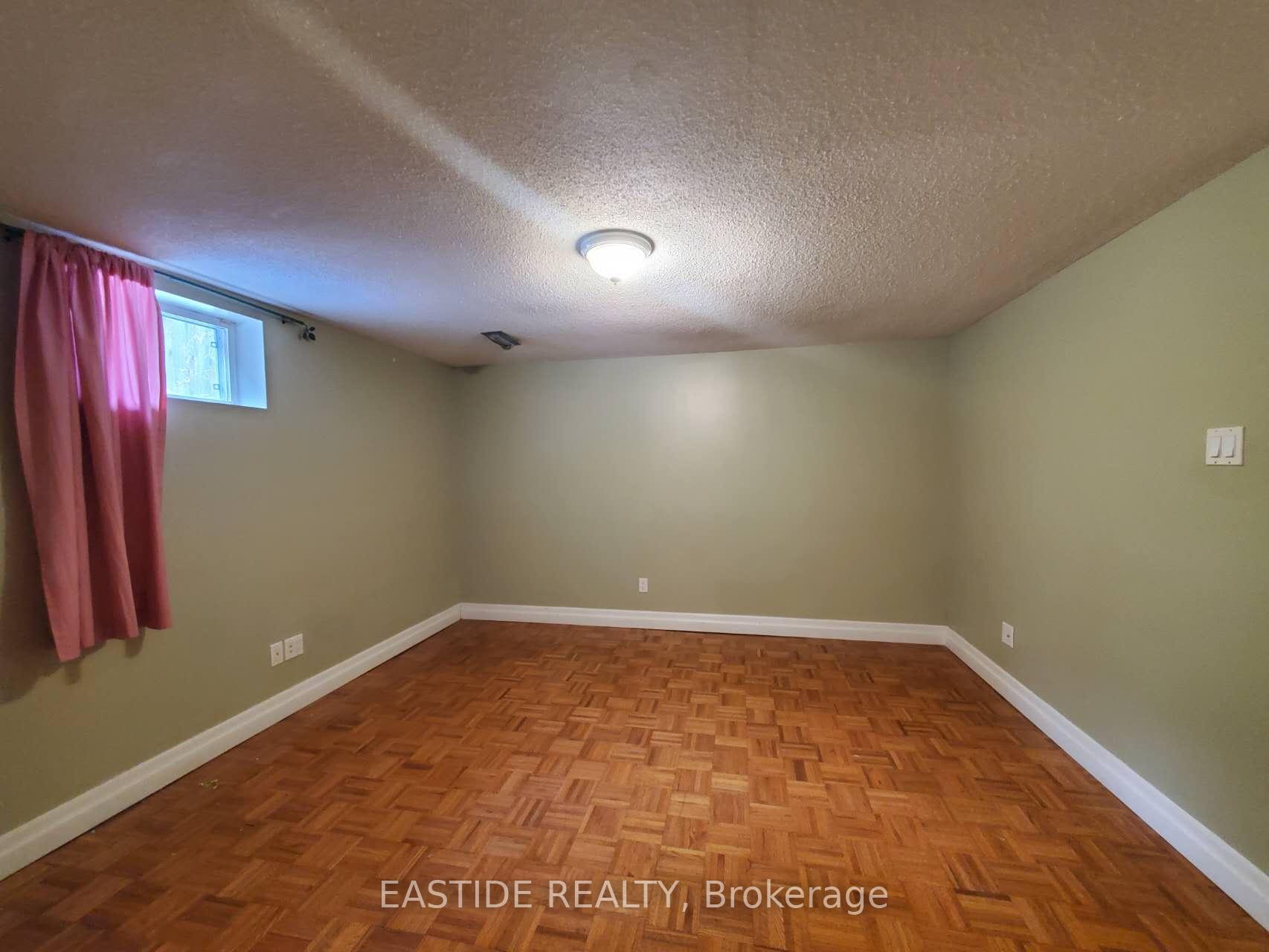 Photo 13 of Unit Basemt, 62 Bradgate Drive, Markham, Thornlea — HOMEH