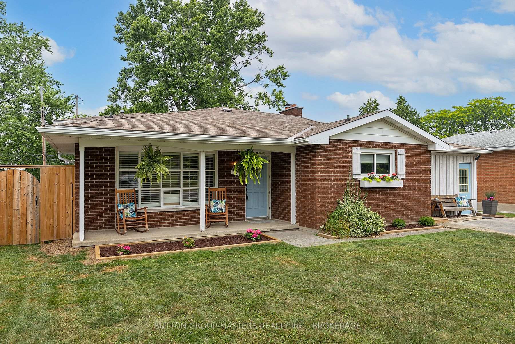 Photo 1 of 76 Smithfield Crescent, Kingston, West of Sir John A. Blvd — HOMEH