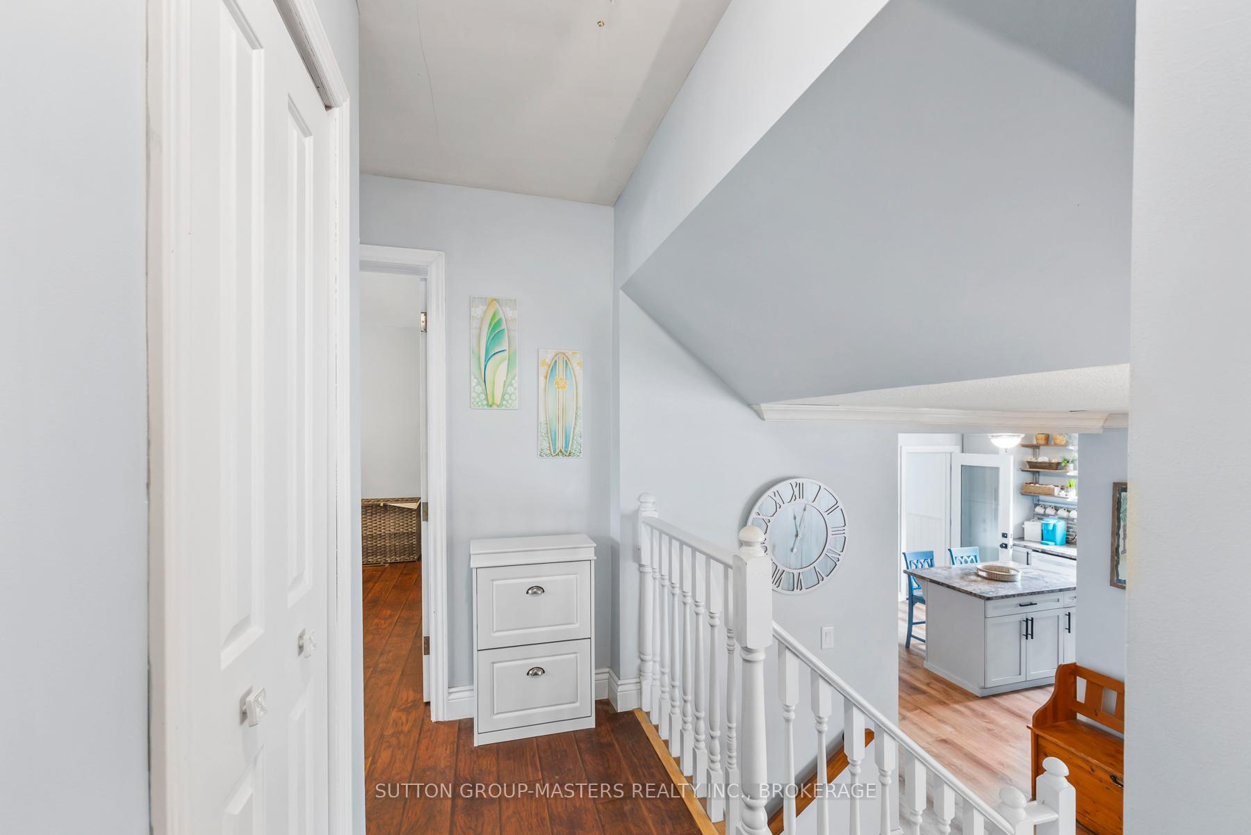 Photo 11 of 76 Smithfield Crescent, Kingston, West of Sir John A. Blvd — HOMEH