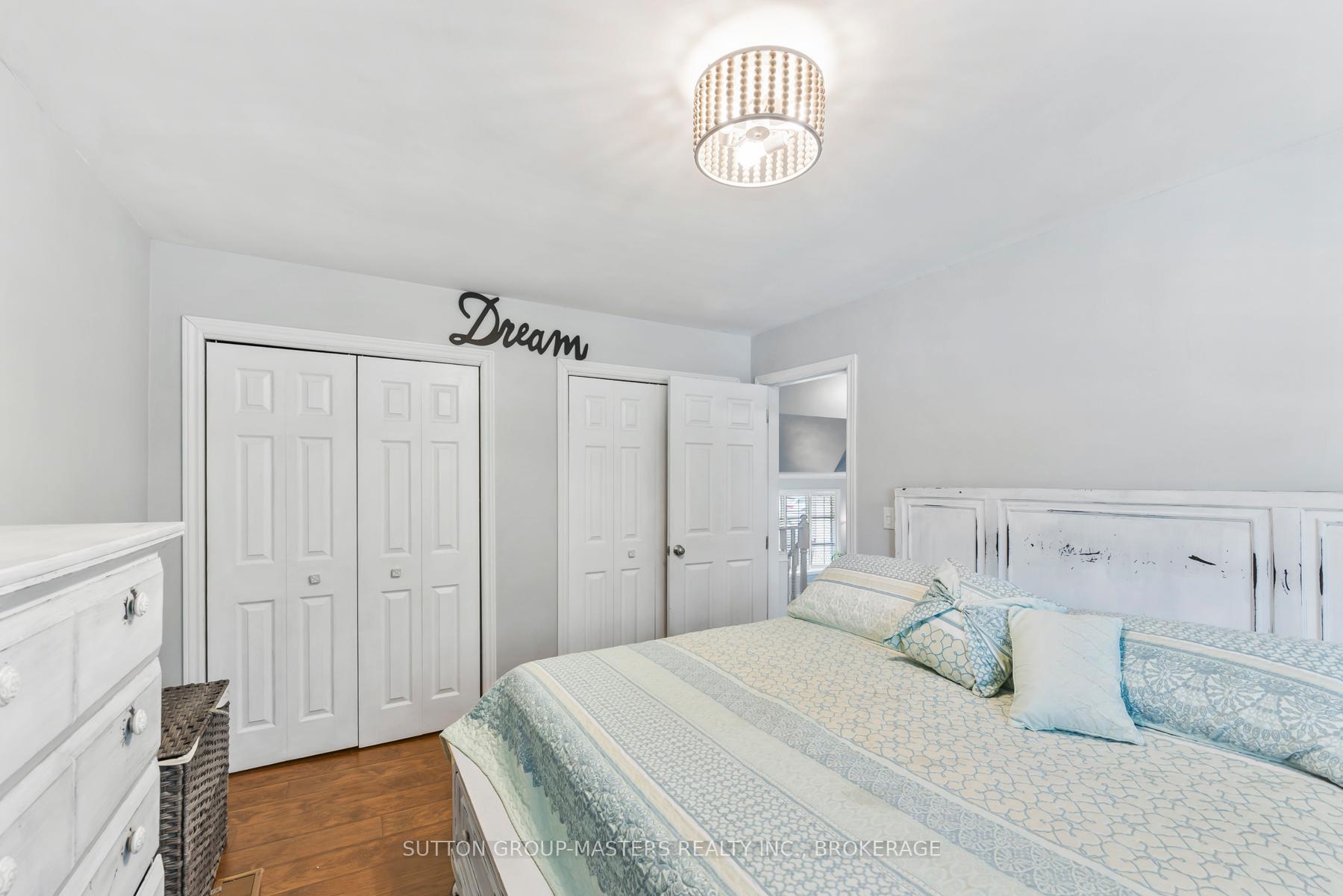 Photo 14 of 76 Smithfield Crescent, Kingston, West of Sir John A. Blvd — HOMEH