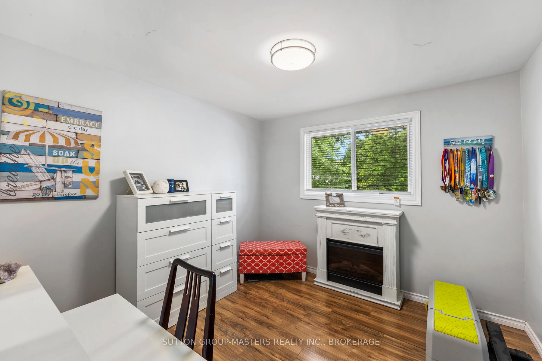 Photo 15 of 76 Smithfield Crescent, Kingston, West of Sir John A. Blvd — HOMEH
