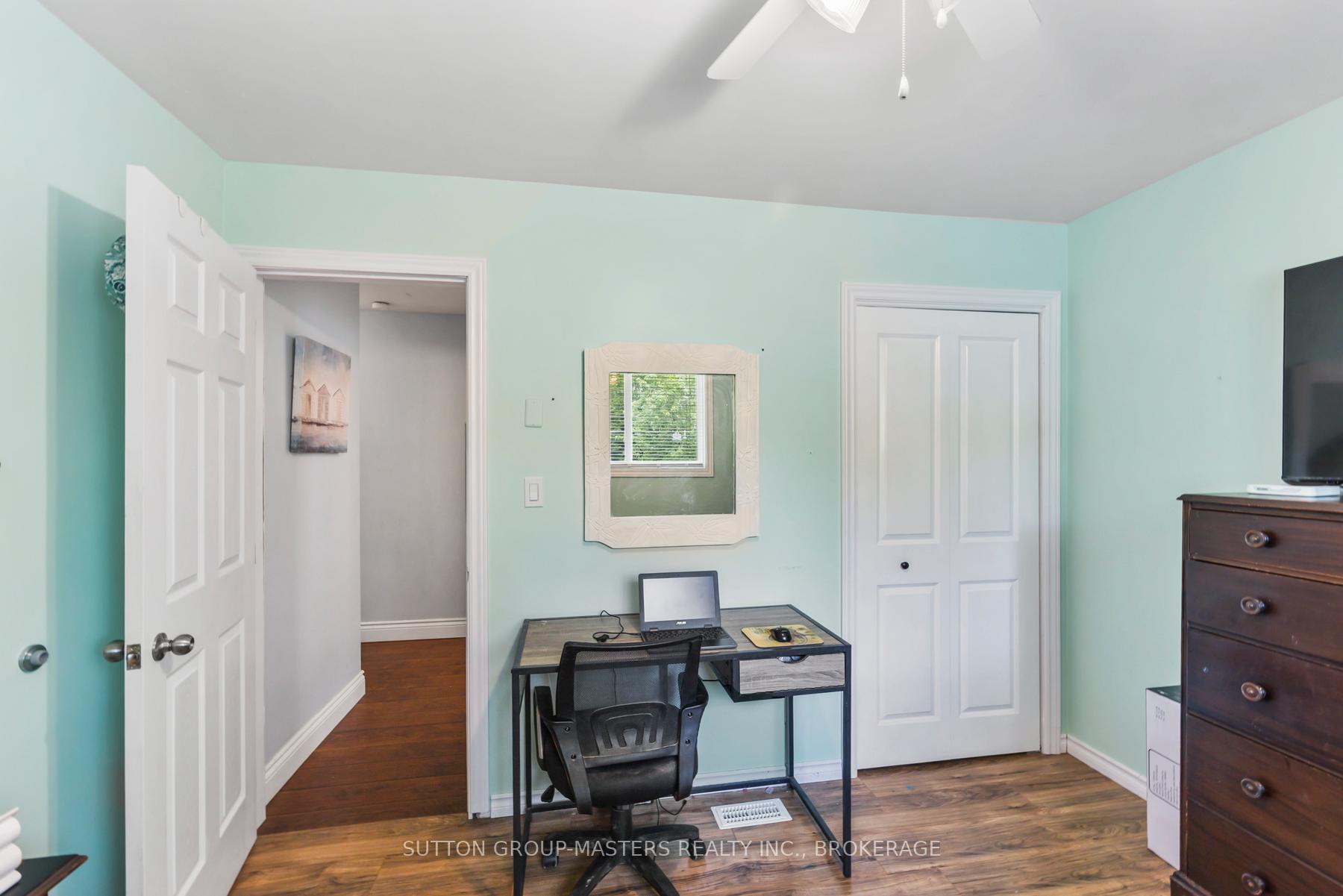 Photo 18 of 76 Smithfield Crescent, Kingston, West of Sir John A. Blvd — HOMEH