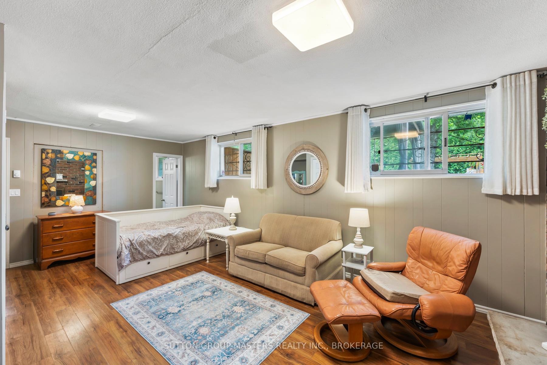 Photo 23 of 76 Smithfield Crescent, Kingston, West of Sir John A. Blvd — HOMEH