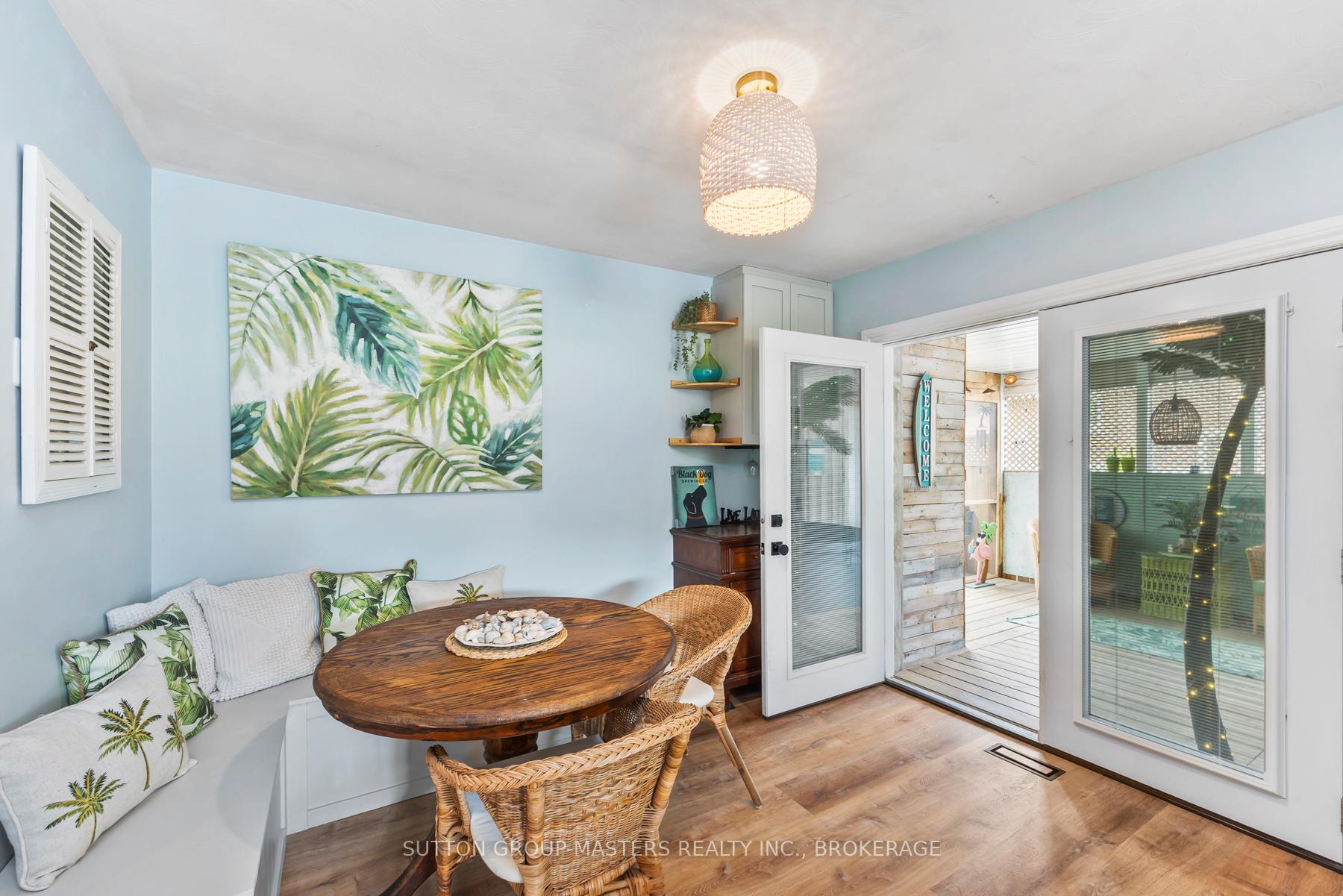 Photo 30 of 76 Smithfield Crescent, Kingston, West of Sir John A. Blvd — HOMEH