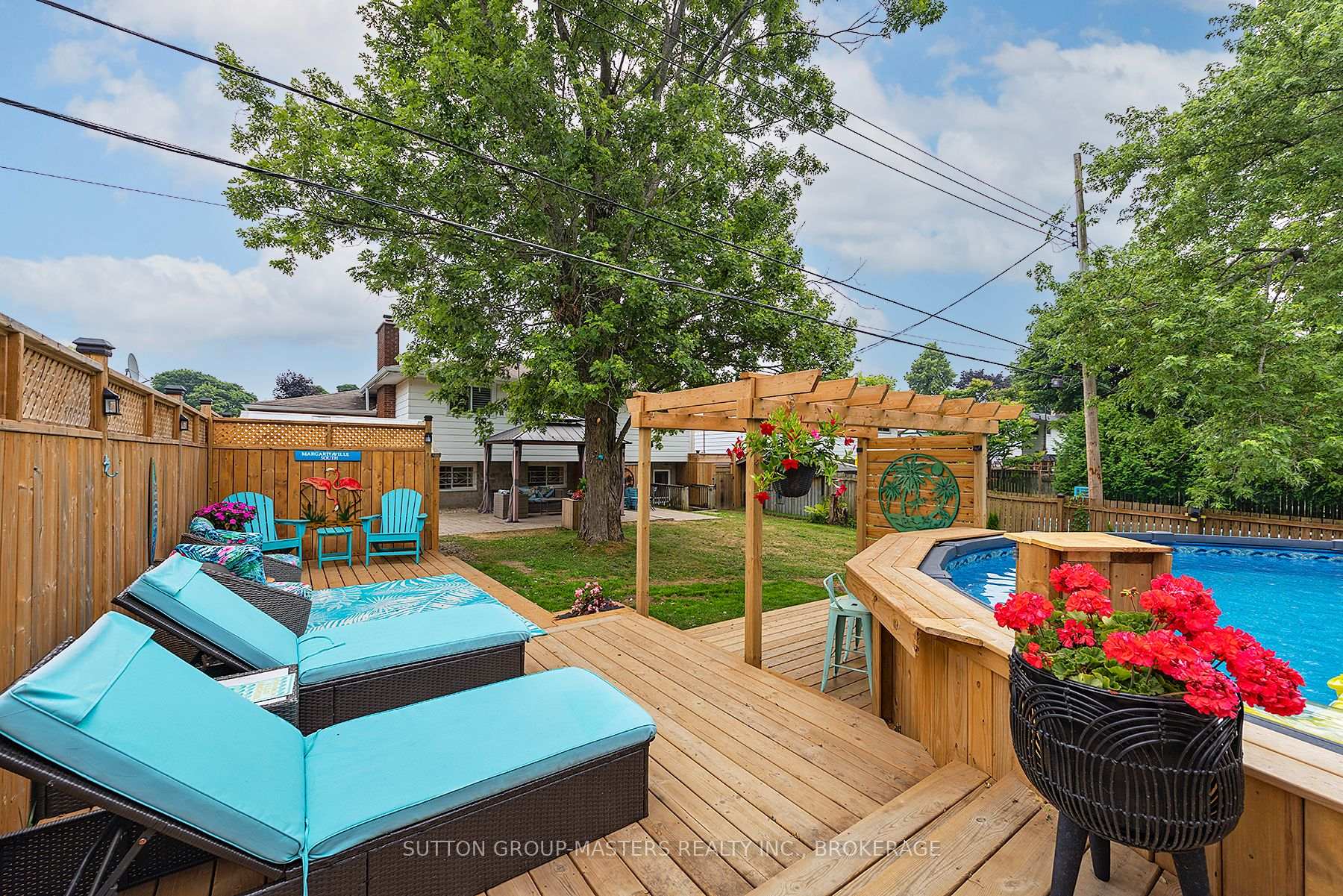 Photo 41 of 76 Smithfield Crescent, Kingston, West of Sir John A. Blvd — HOMEH