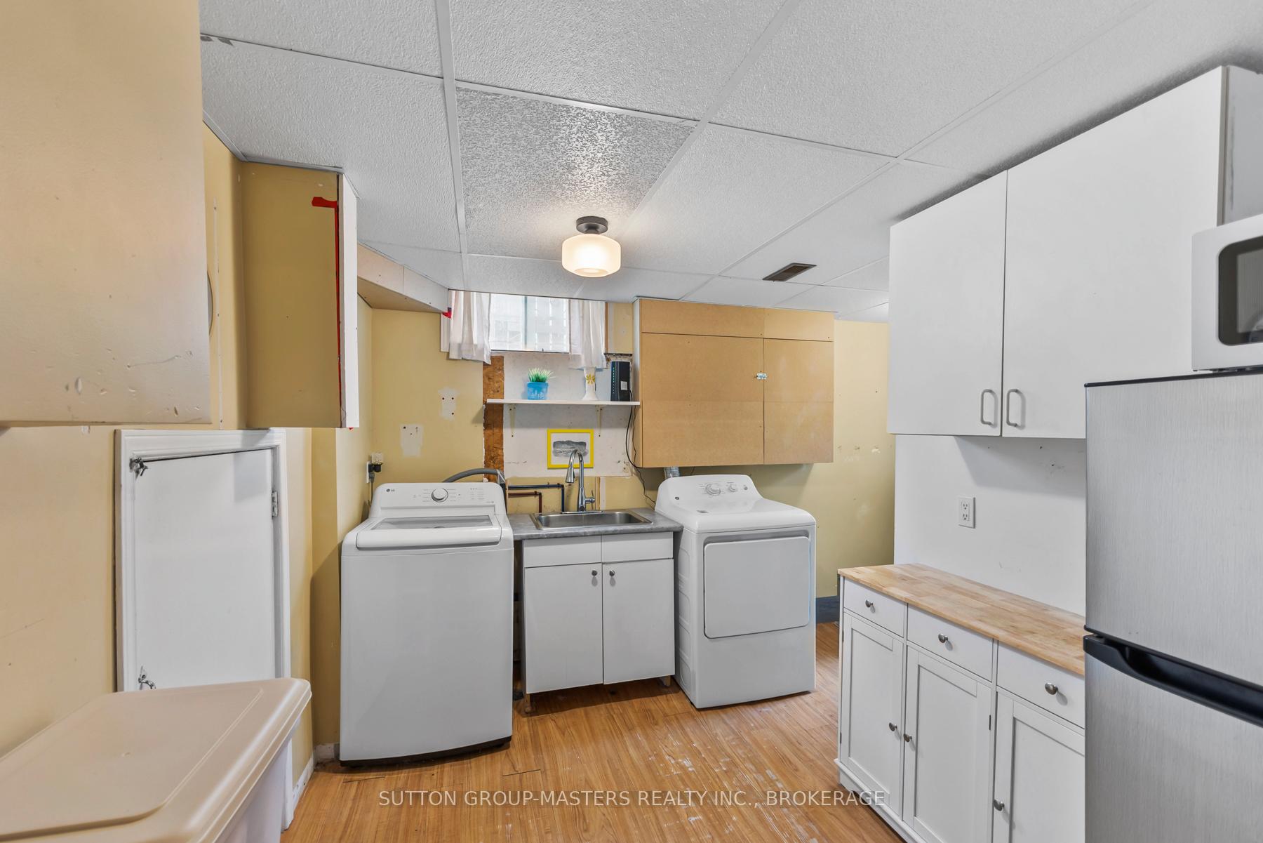 Photo 49 of 76 Smithfield Crescent, Kingston, West of Sir John A. Blvd — HOMEH