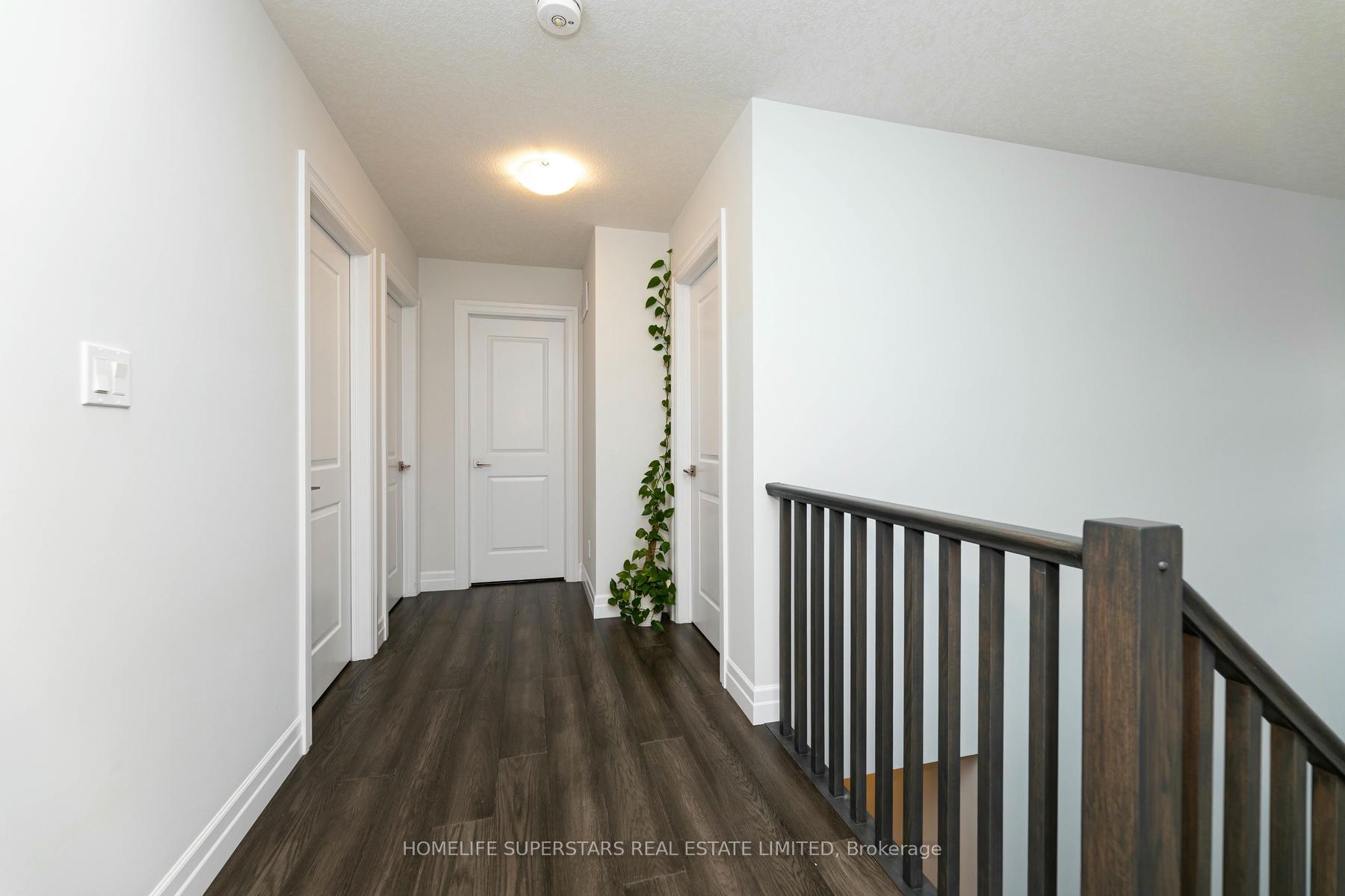 Photo 16 of 540 Doonwoods Crescent, Kitchener — HOMEH