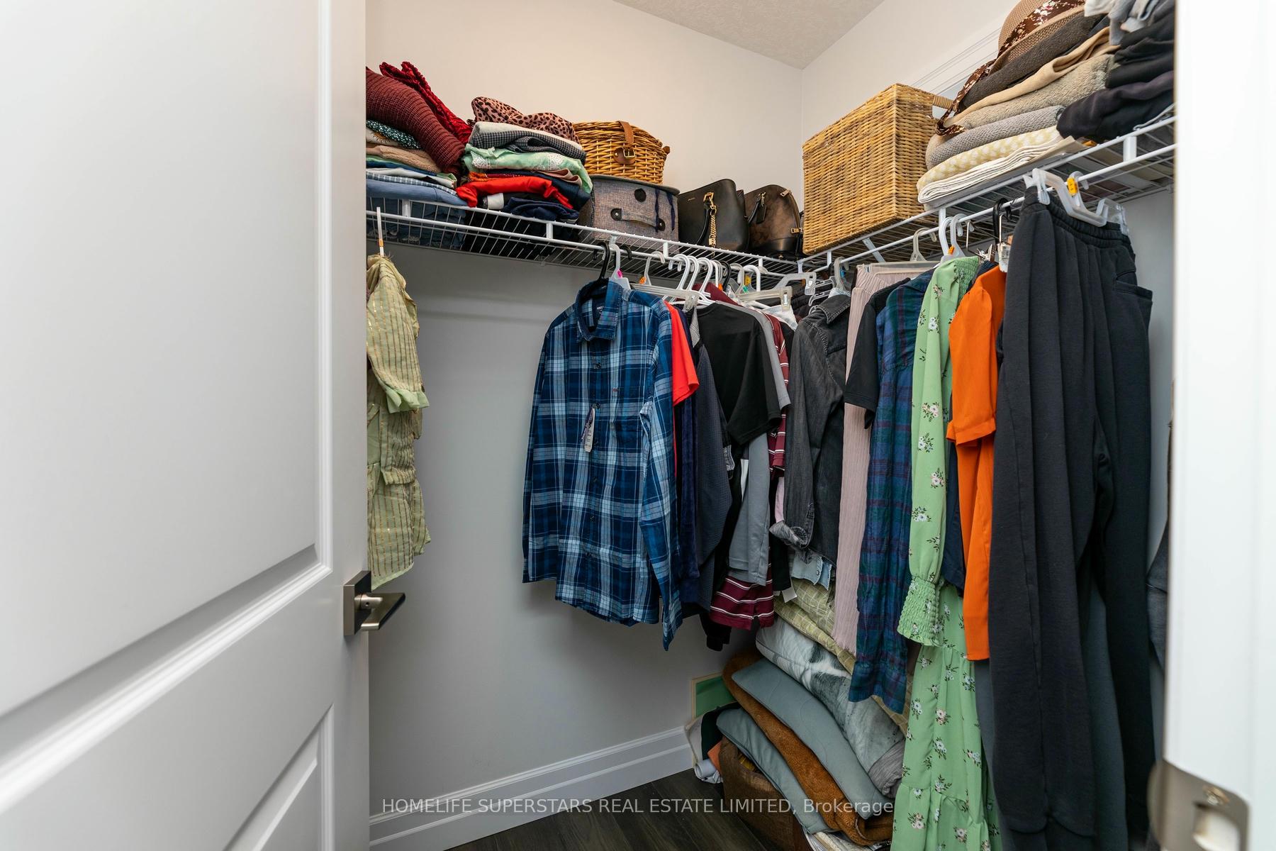 Photo 19 of 540 Doonwoods Crescent, Kitchener — HOMEH