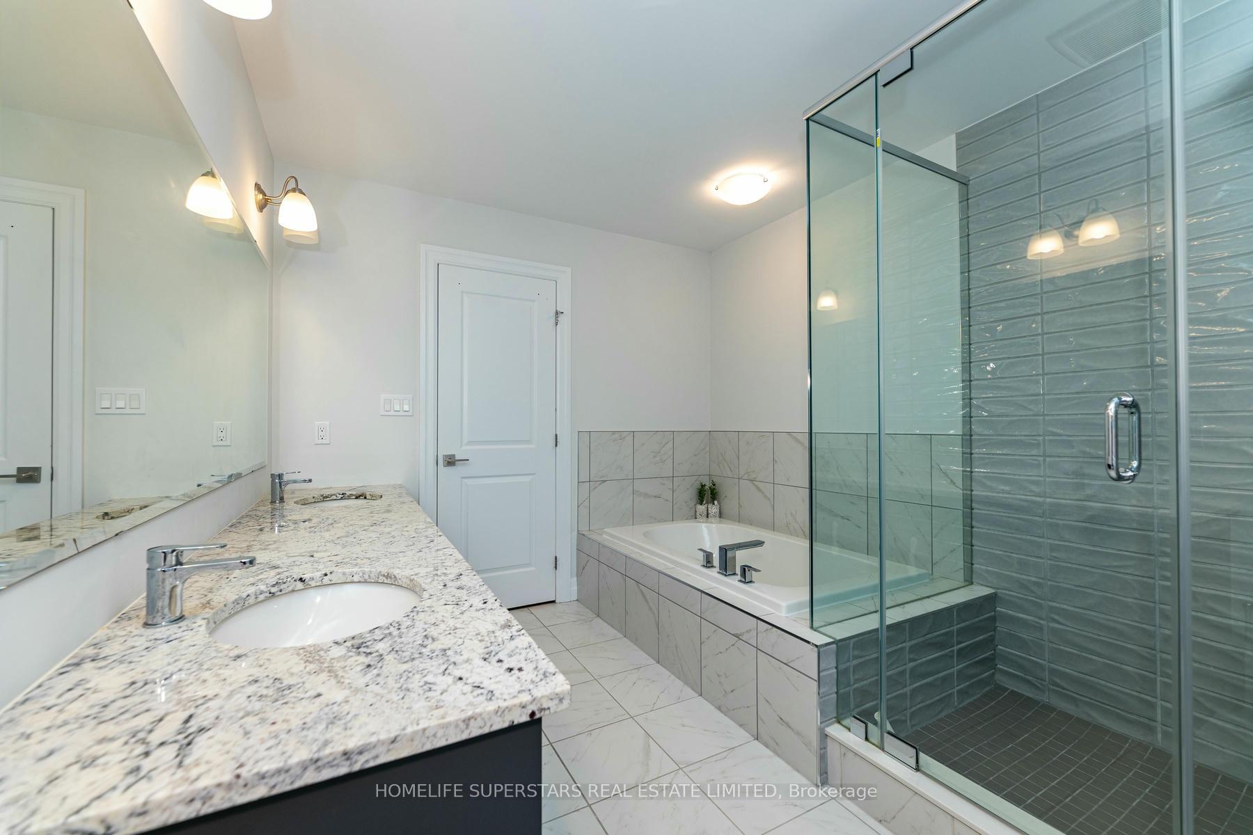 Photo 21 of 540 Doonwoods Crescent, Kitchener — HOMEH