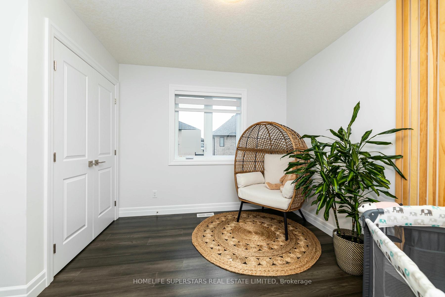 Photo 24 of 540 Doonwoods Crescent, Kitchener — HOMEH