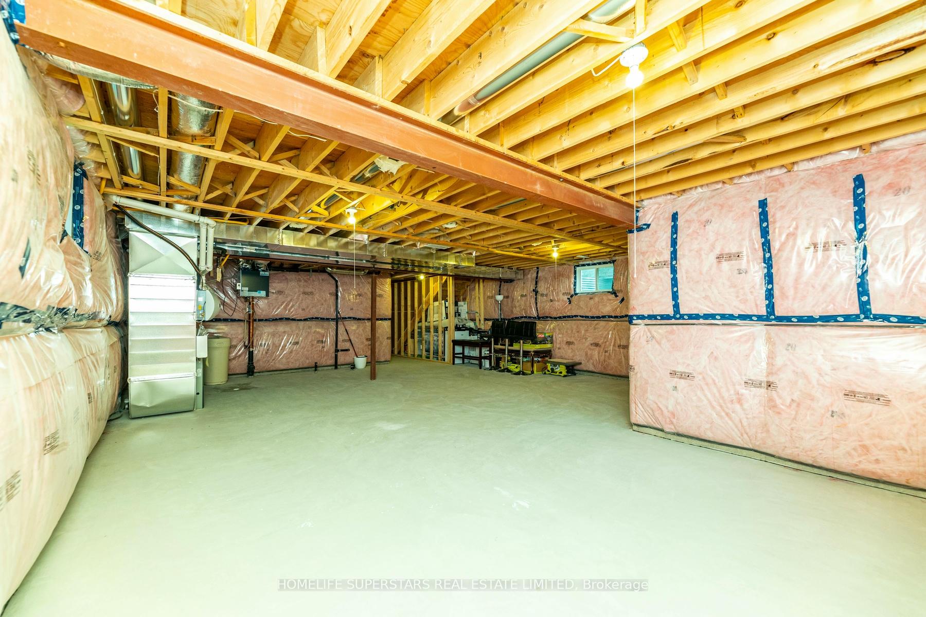 Photo 27 of 540 Doonwoods Crescent, Kitchener — HOMEH