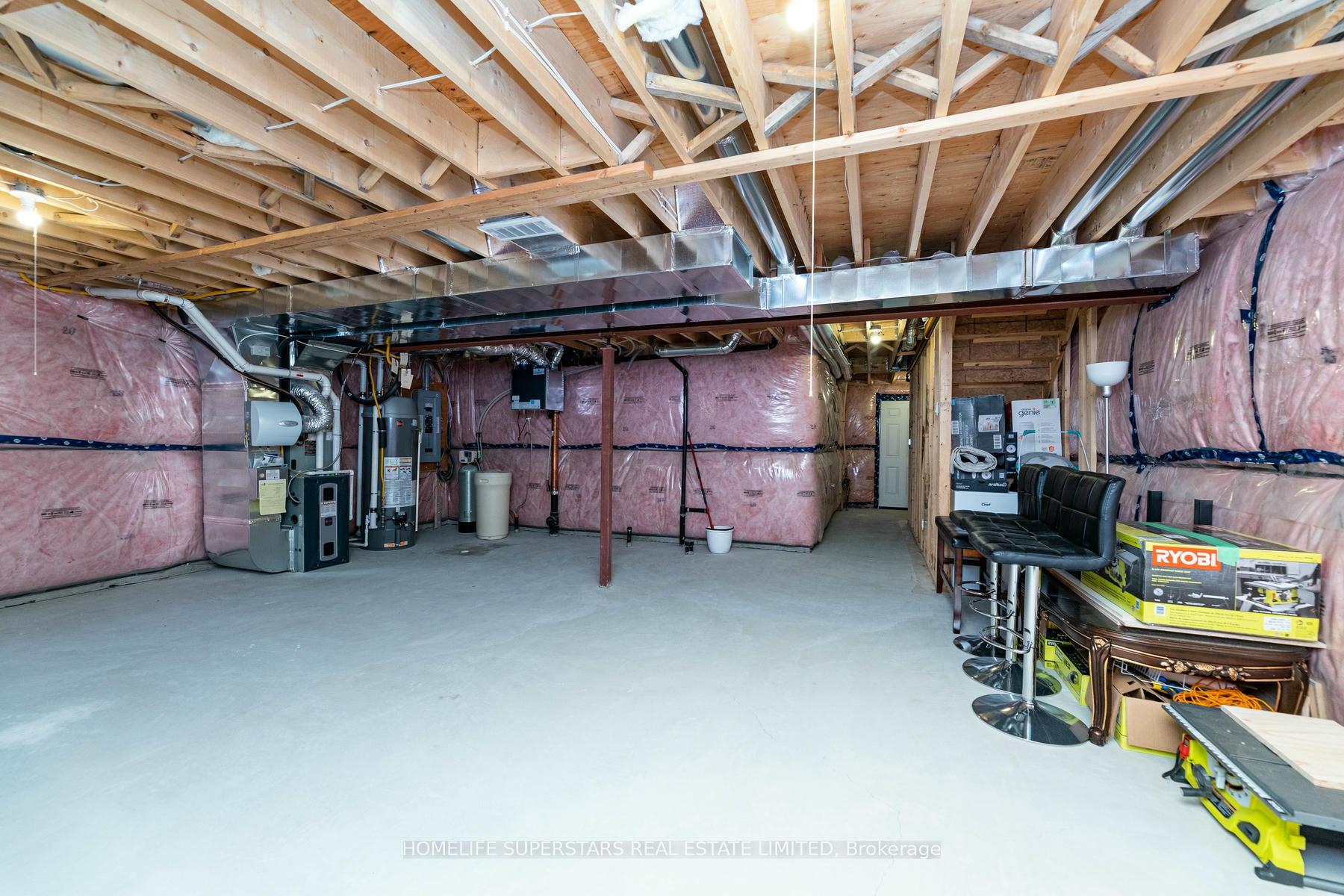 Photo 28 of 540 Doonwoods Crescent, Kitchener — HOMEH