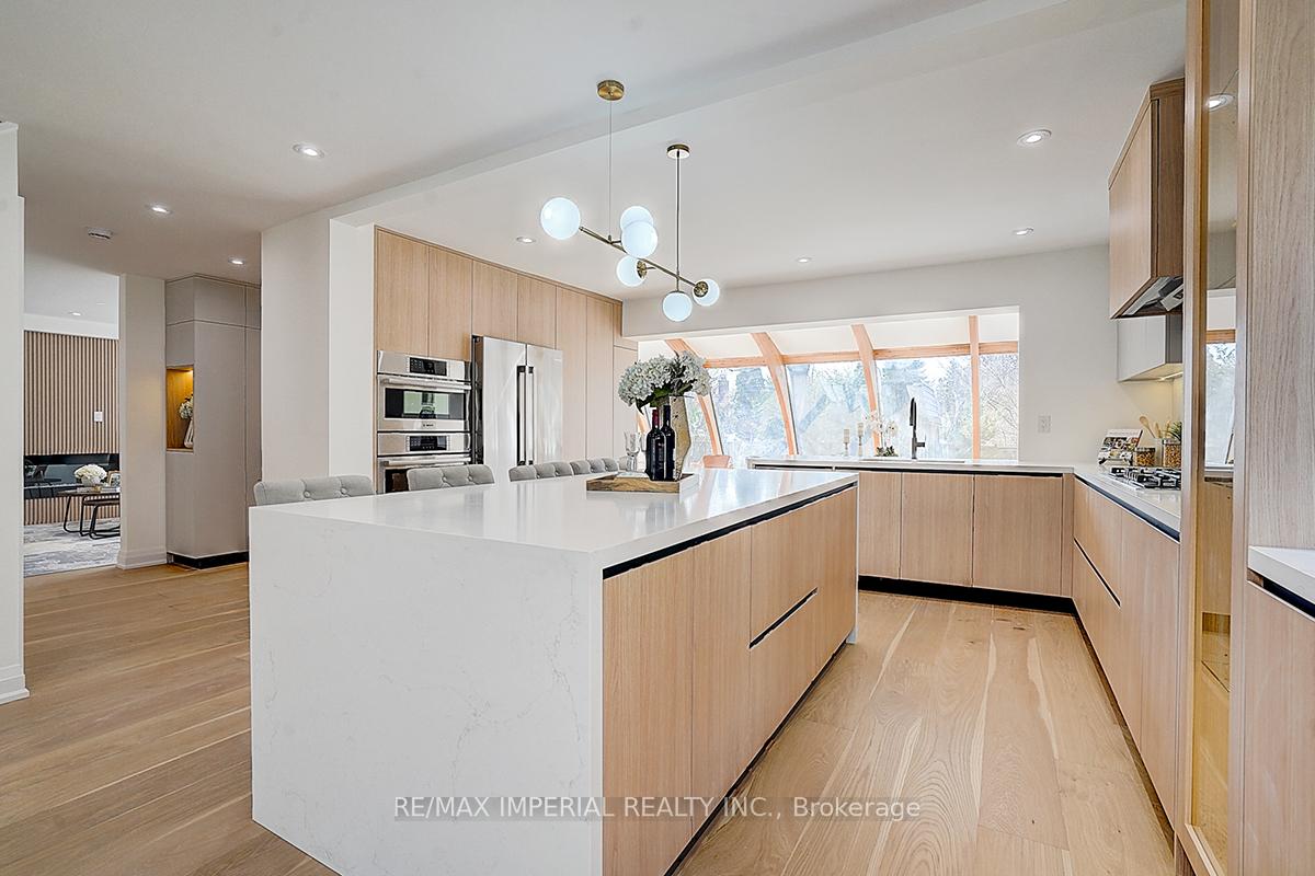 Photo 10 of 23 Hagerman Boulevard, Markham, Unionville — HOMEH