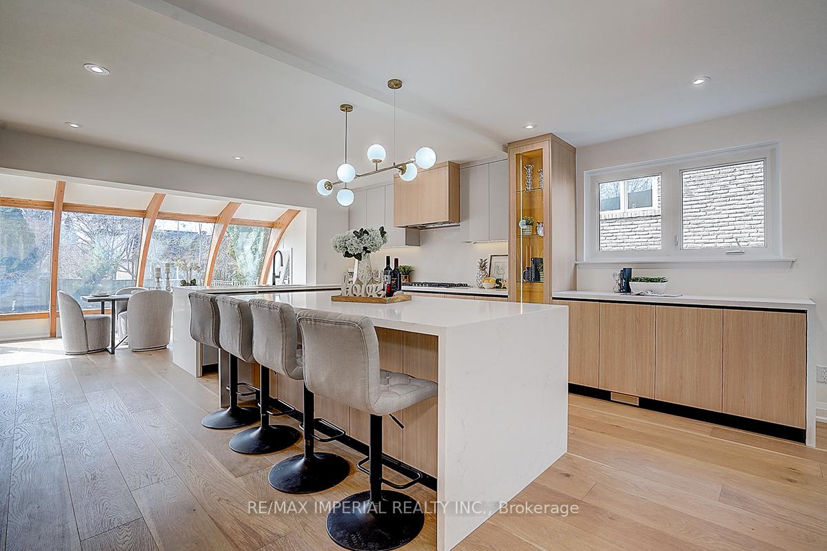 Photo 11 of 23 Hagerman Boulevard, Markham, Unionville — HOMEH