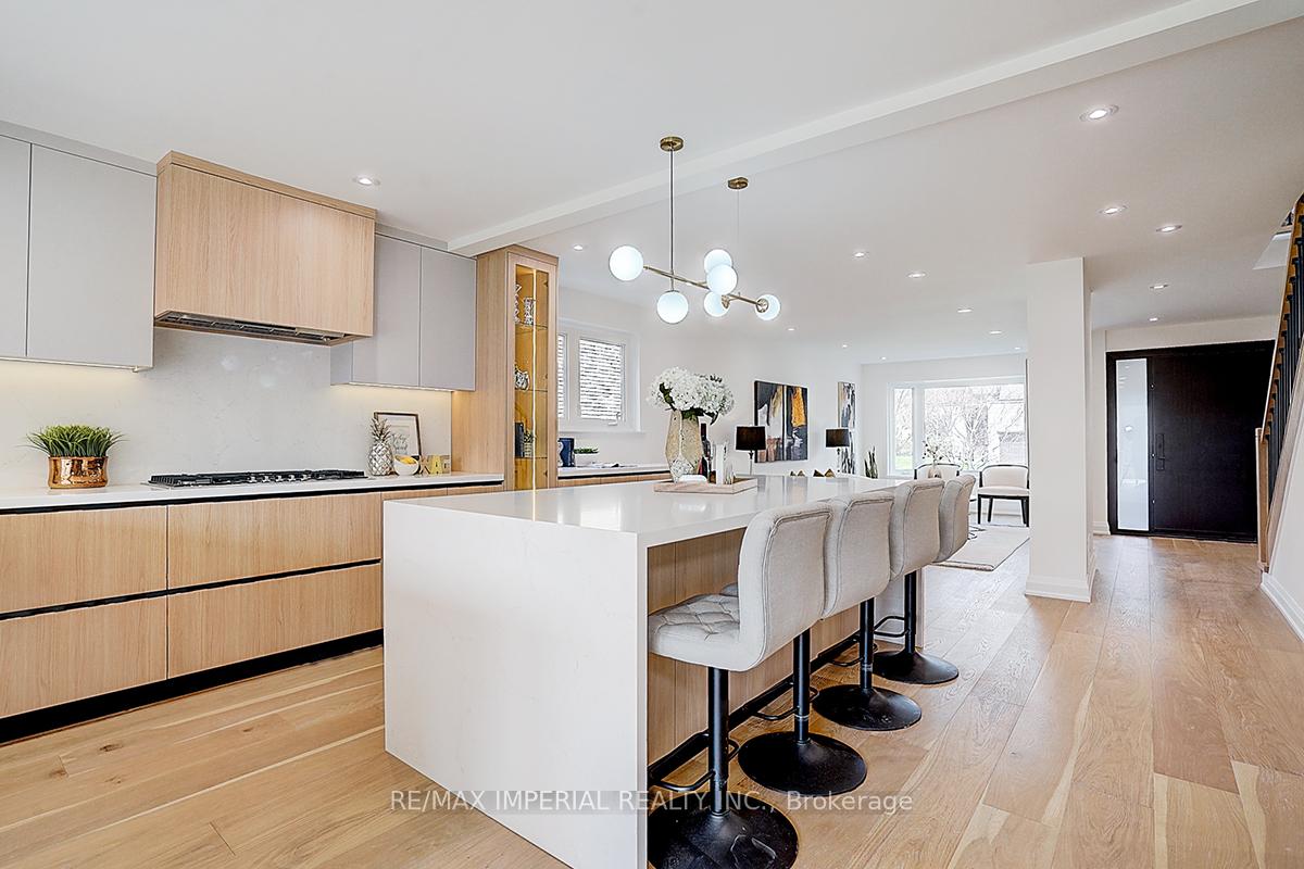 Photo 13 of 23 Hagerman Boulevard, Markham, Unionville — HOMEH