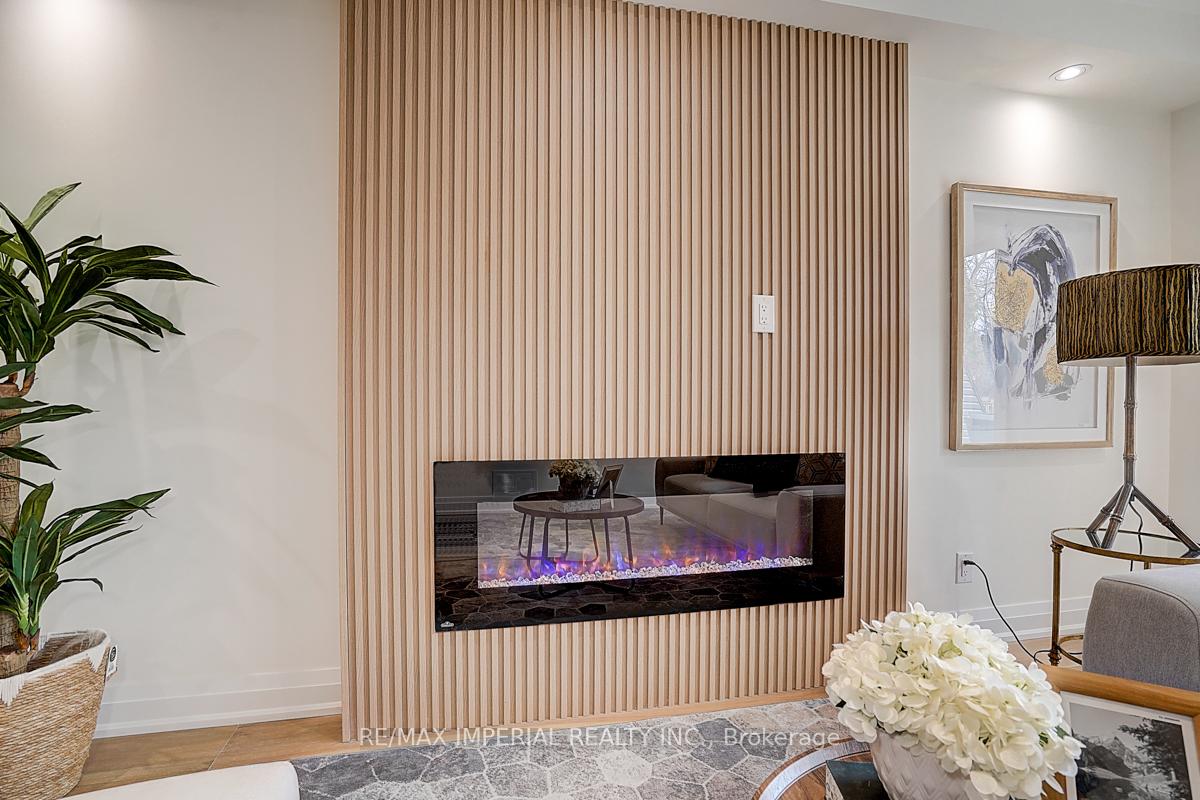 Photo 32 of 23 Hagerman Boulevard, Markham, Unionville — HOMEH