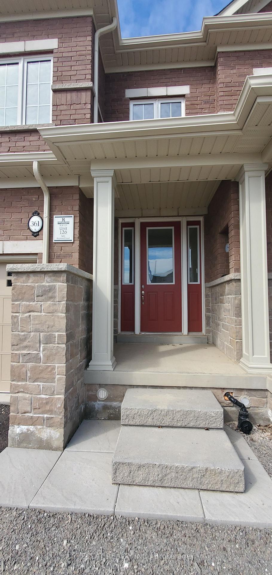 Photo 2 of 361 Raymond Road, Hamilton, Ancaster — HOMEH