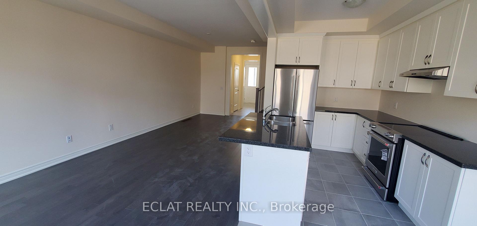 Photo 3 of 361 Raymond Road, Hamilton, Ancaster — HOMEH