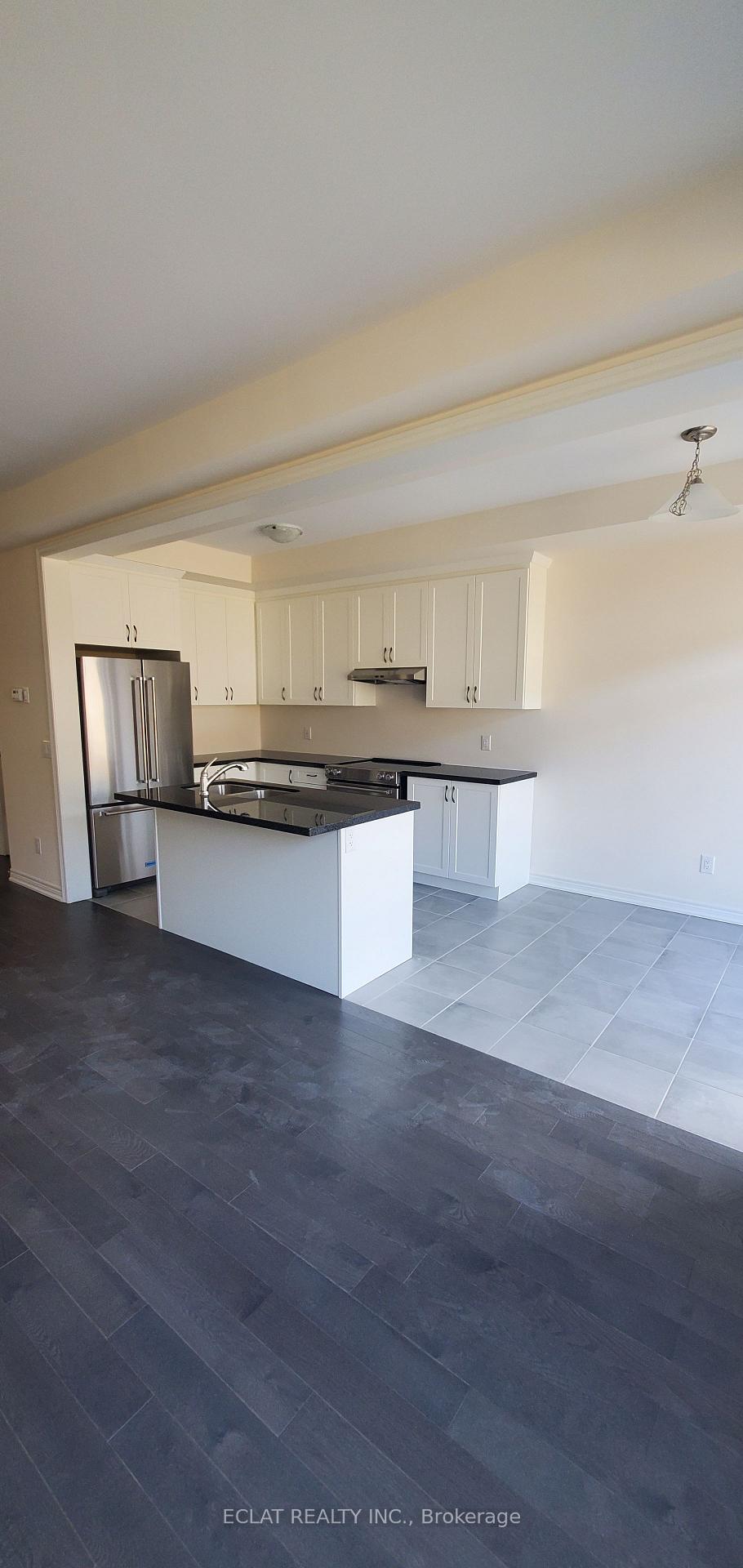 Photo 4 of 361 Raymond Road, Hamilton, Ancaster — HOMEH