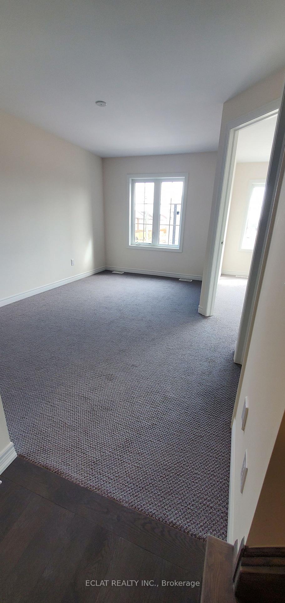 Photo 12 of 361 Raymond Road, Hamilton, Ancaster — HOMEH