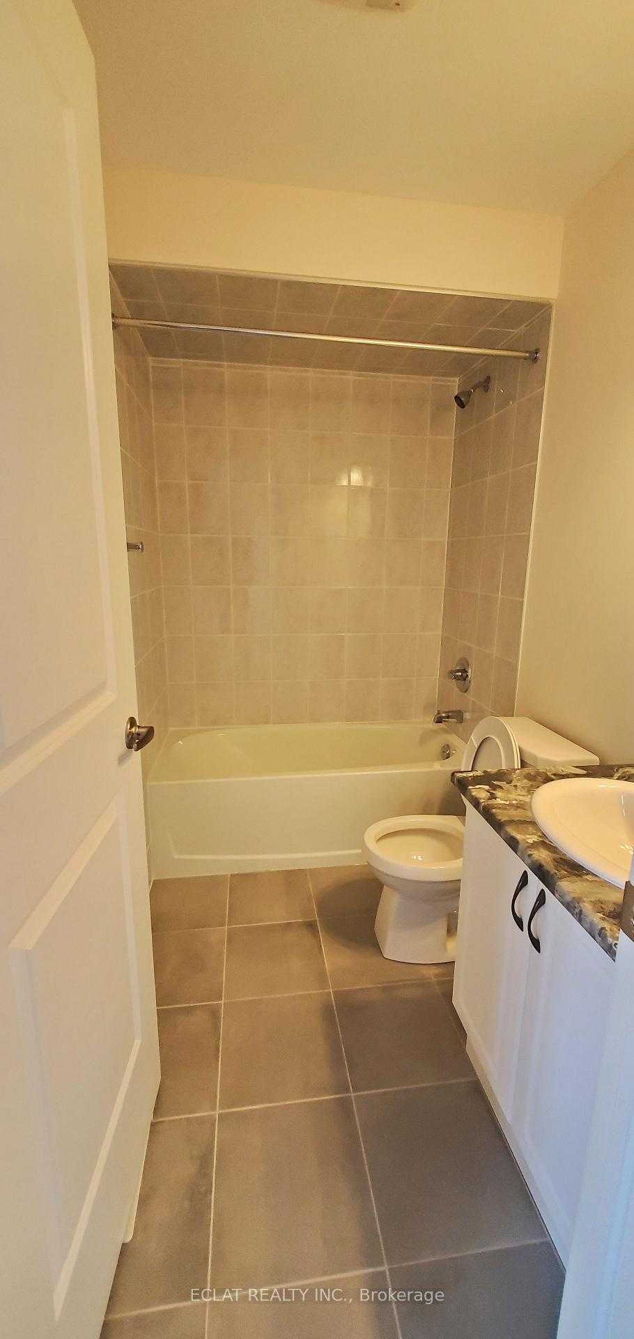 Photo 13 of 361 Raymond Road, Hamilton, Ancaster — HOMEH