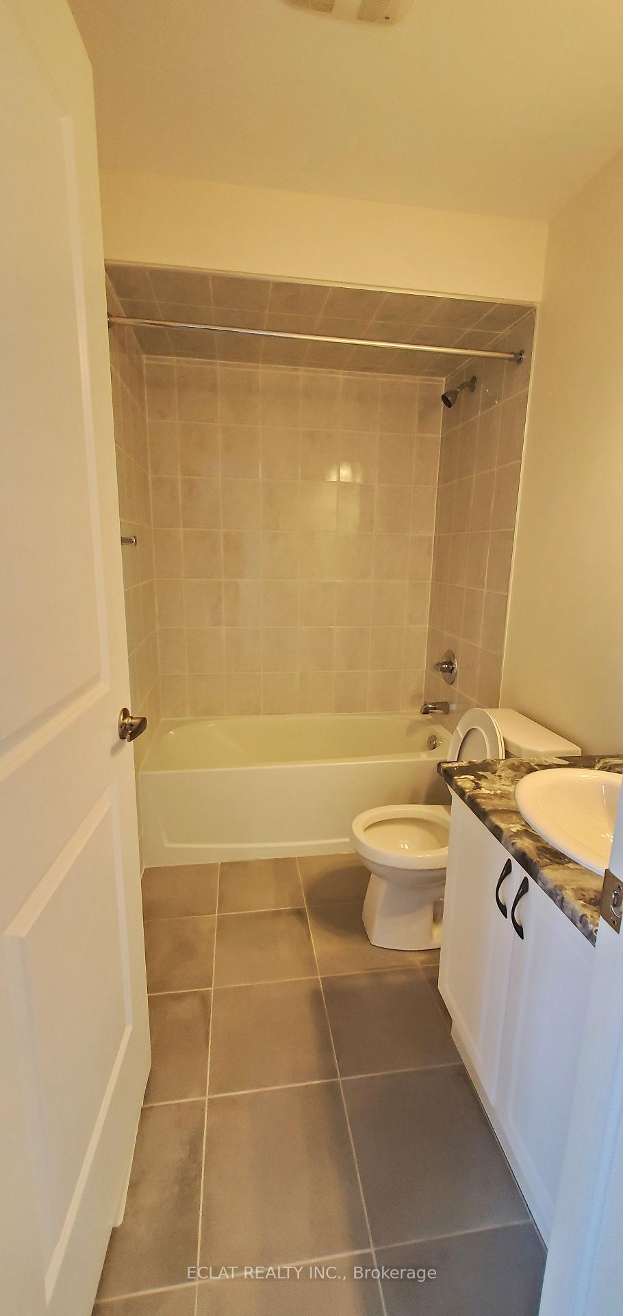 Photo 14 of 361 Raymond Road, Hamilton, Ancaster — HOMEH