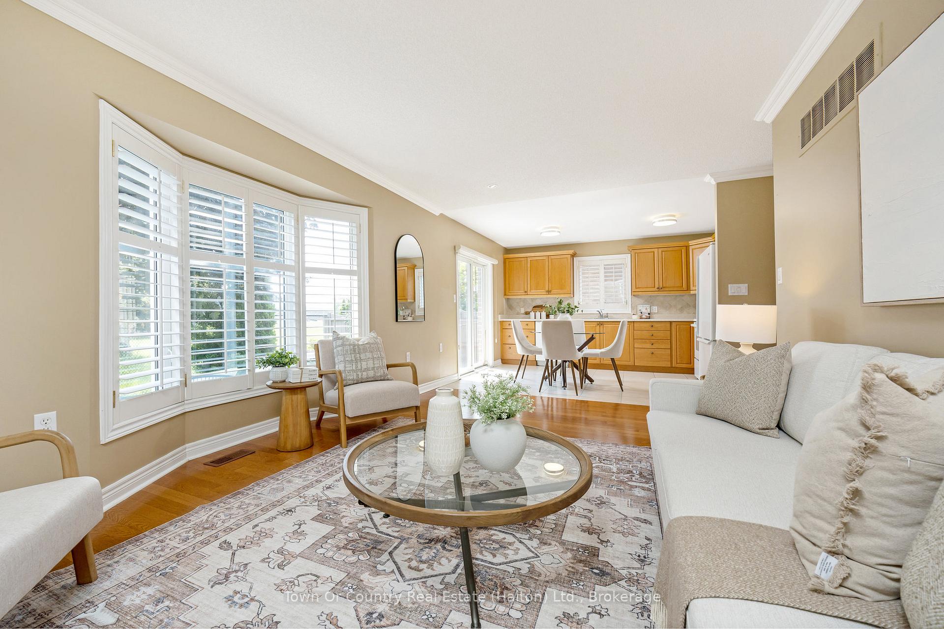 Photo 9 of 330 Centennial Forest Drive, Milton, Timberlea — HOMEH