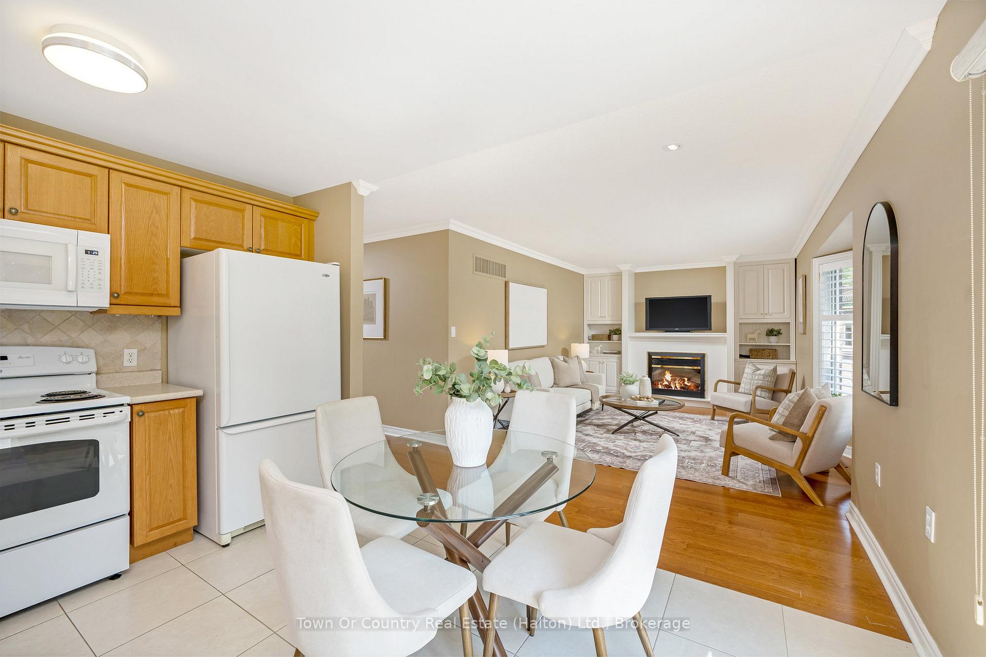 Photo 13 of 330 Centennial Forest Drive, Milton, Timberlea — HOMEH