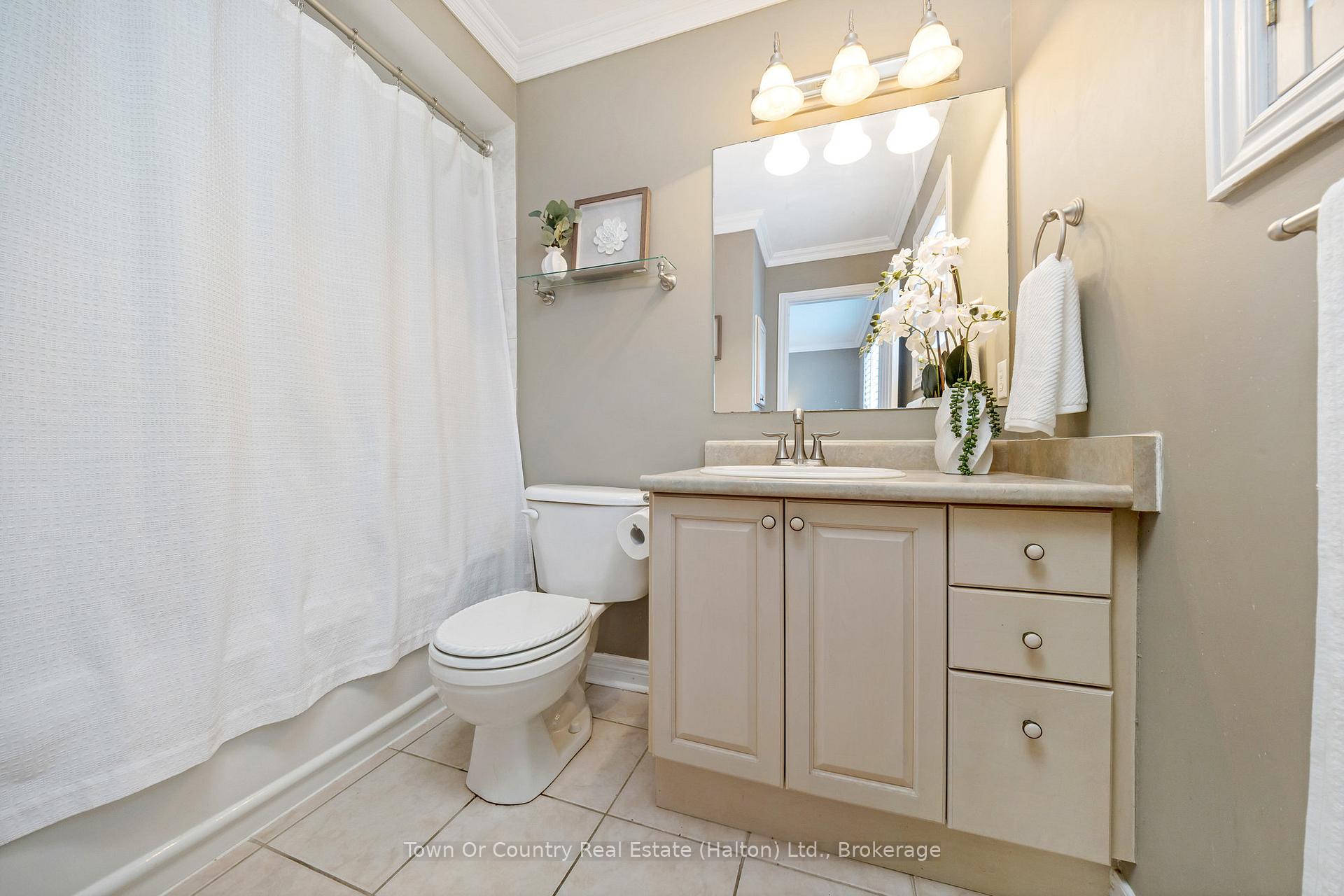 Photo 17 of 330 Centennial Forest Drive, Milton, Timberlea — HOMEH