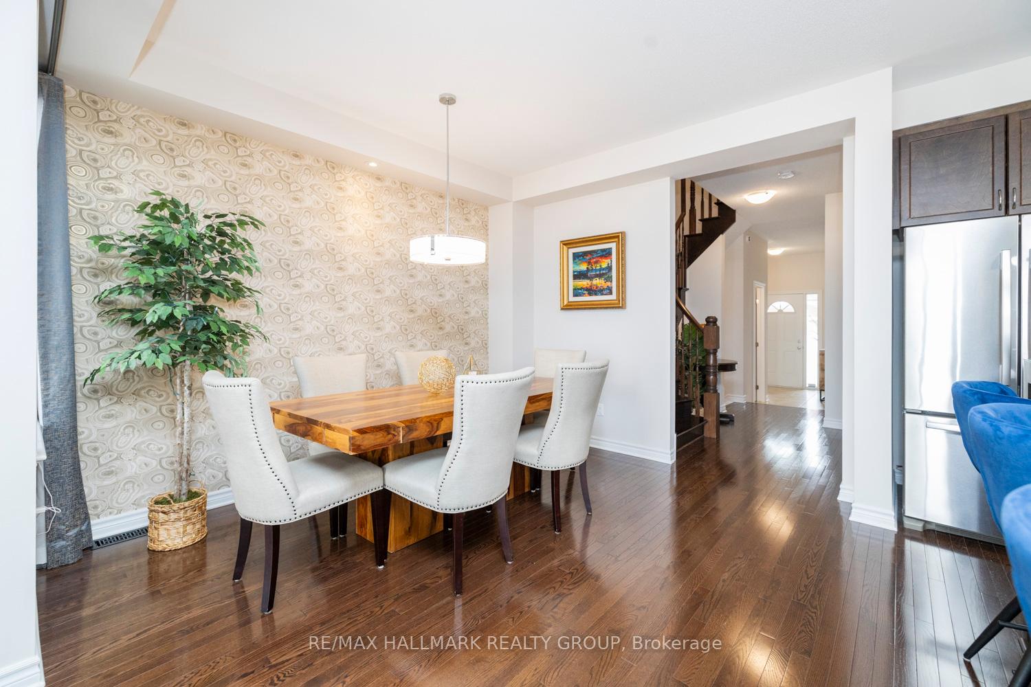 Photo 7 of 1098 Northgraves Crescent, Ottawa, Kanata - Emerald Meadows/Trailwest — HOMEH