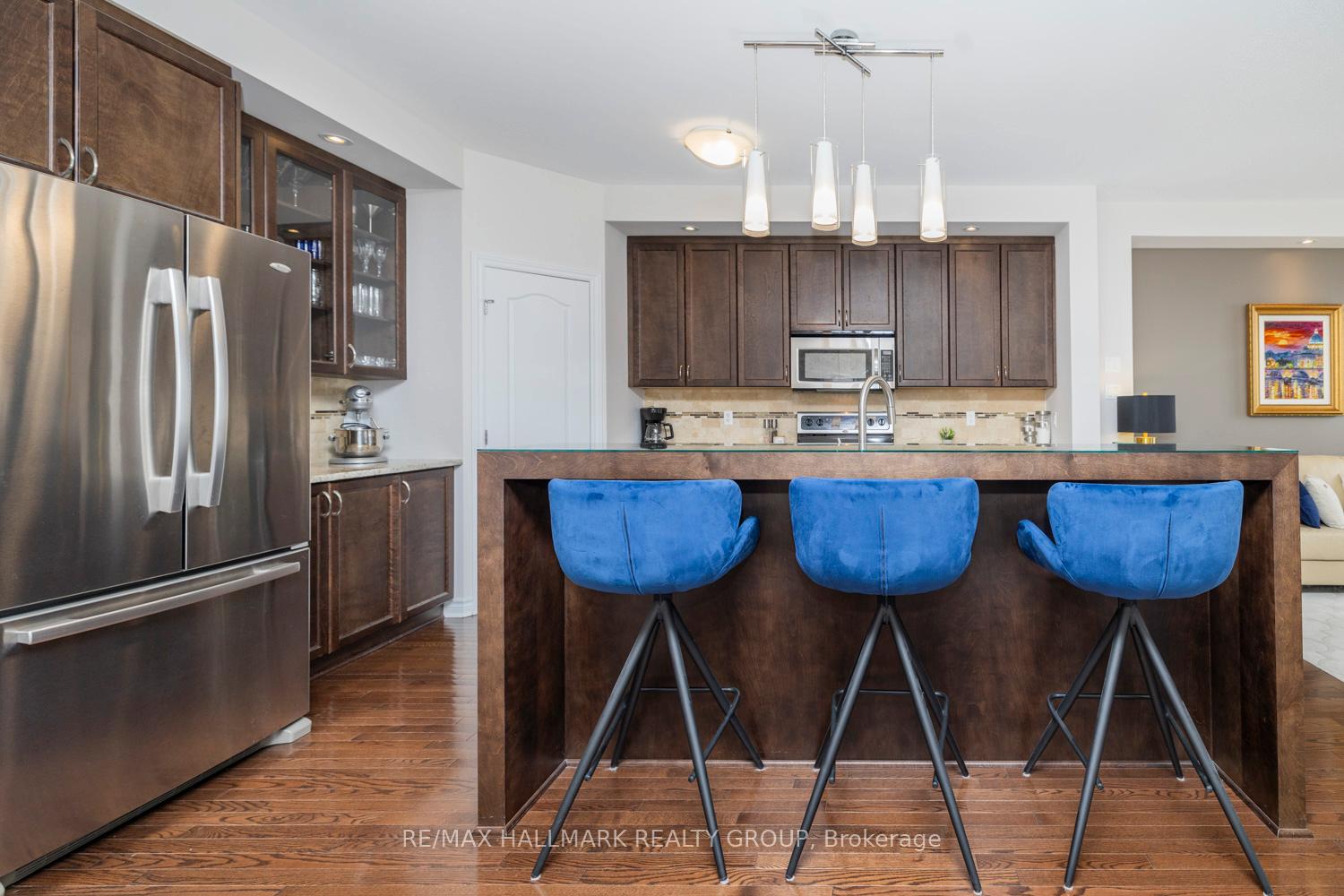 Photo 10 of 1098 Northgraves Crescent, Ottawa, Kanata - Emerald Meadows/Trailwest — HOMEH
