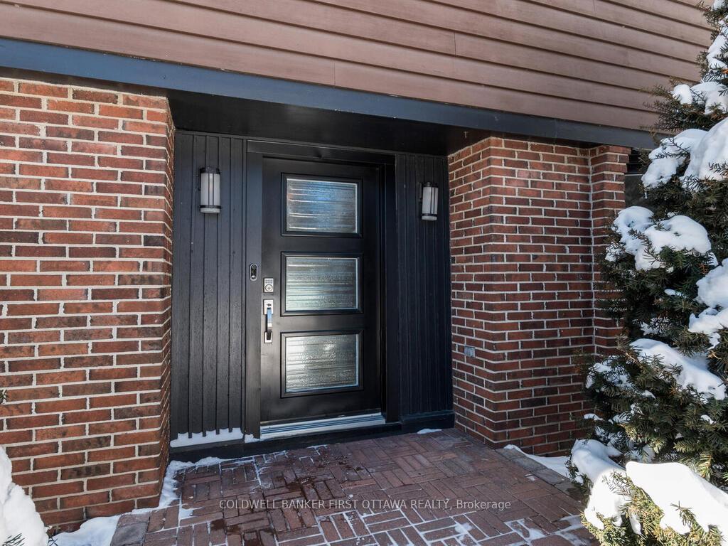 Photo 2 of 19 Pellan Crescent, Ottawa, Kanata - Beaverbrook — HOMEH