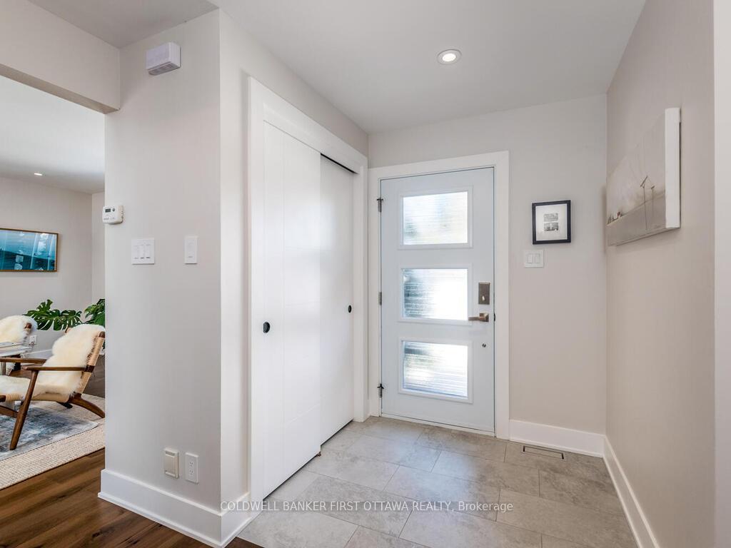 Photo 3 of 19 Pellan Crescent, Ottawa, Kanata - Beaverbrook — HOMEH