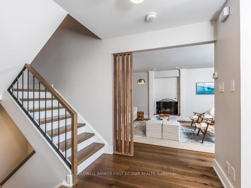 Photo 4 of 19 Pellan Crescent, Ottawa, Kanata - Beaverbrook — HOMEH