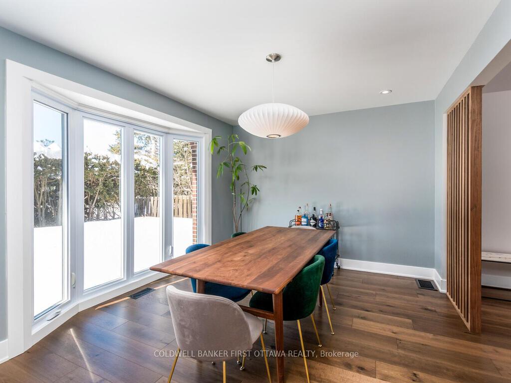 Photo 10 of 19 Pellan Crescent, Ottawa, Kanata - Beaverbrook — HOMEH