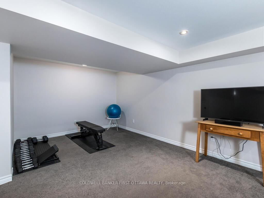 Photo 34 of 19 Pellan Crescent, Ottawa, Kanata - Beaverbrook — HOMEH