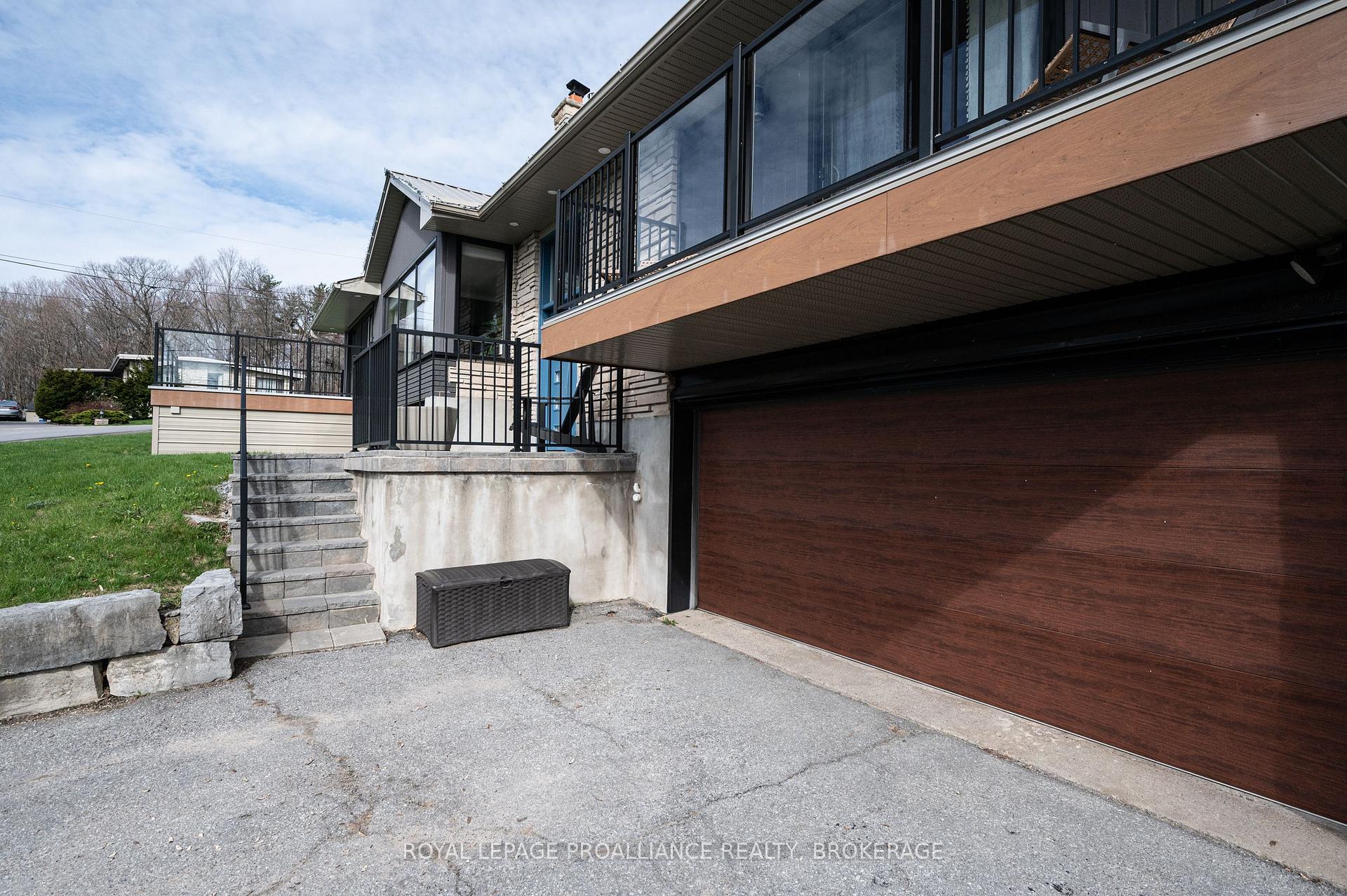 Photo 6 of 792 Sterling Avenue, Kingston, Kingston East (incl CFB Kingston) — HOMEH