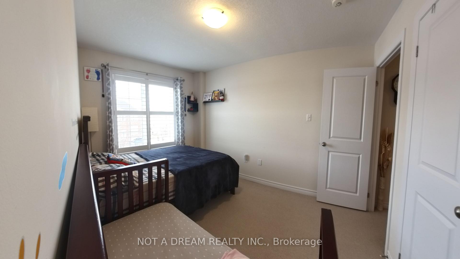 Photo 19 of 4 Hugill Way, Hamilton, Waterdown — HOMEH