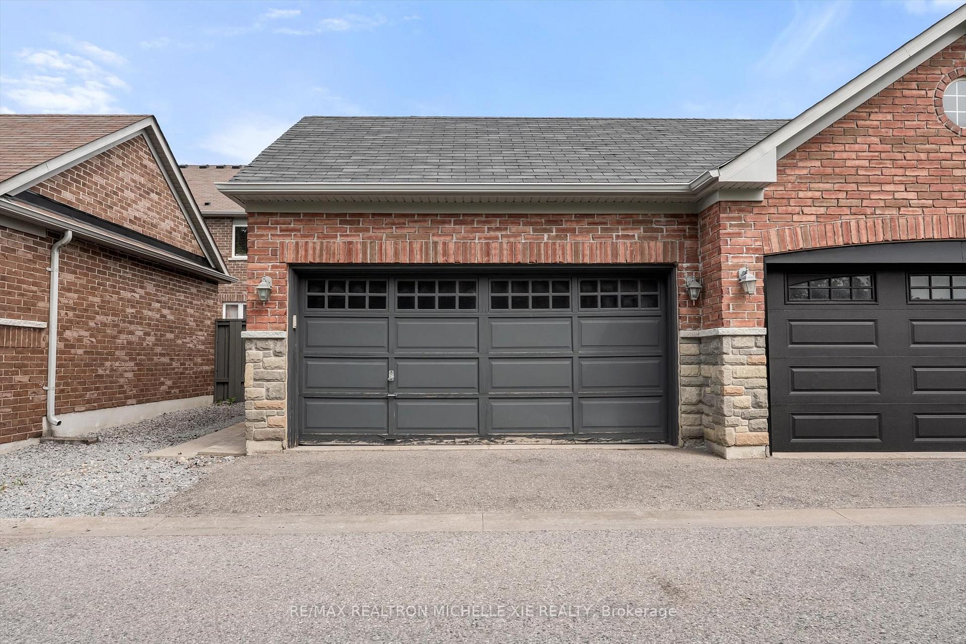 Photo 39 of 1049 Bur Oak Avenue, Markham, Wismer — HOMEH