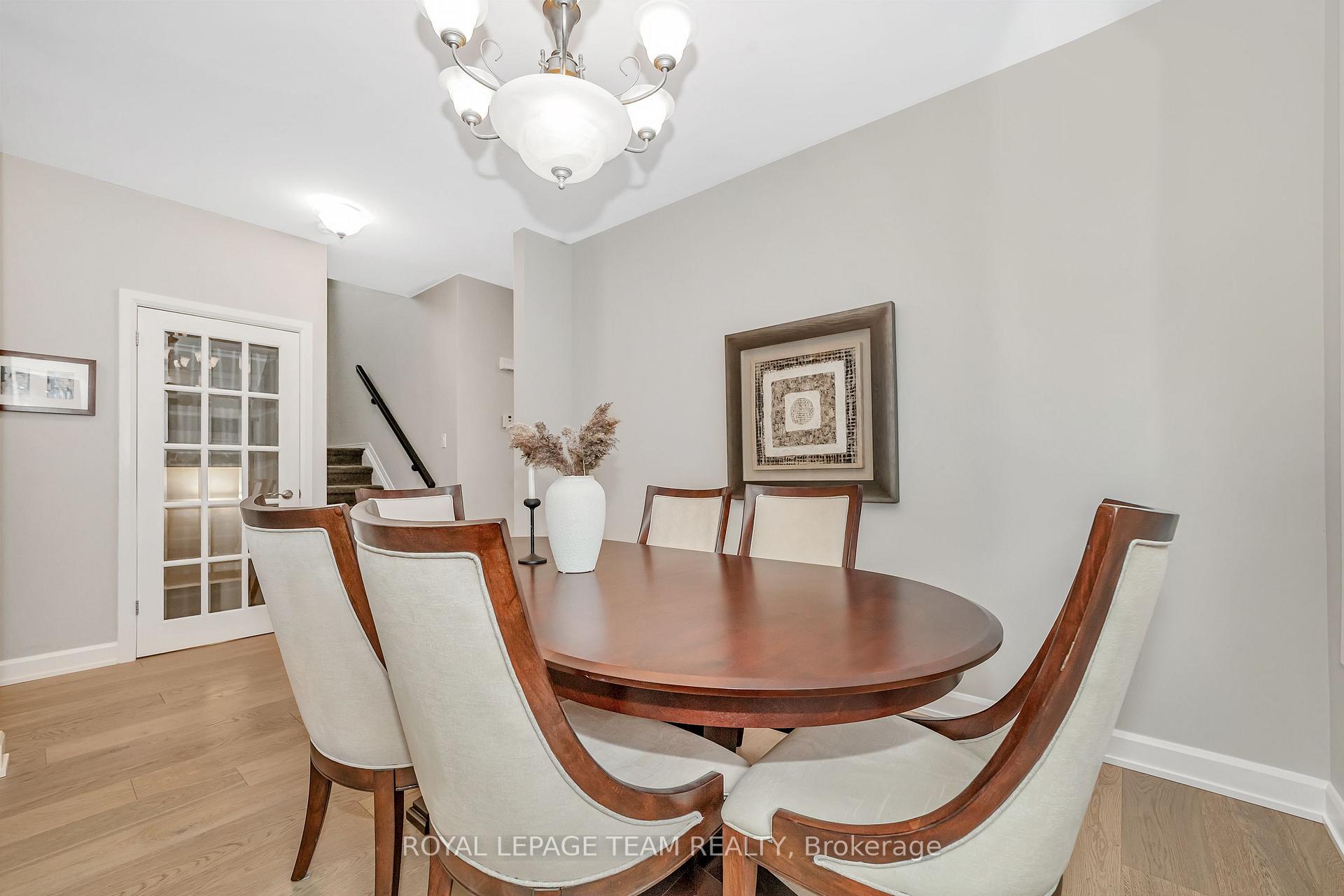 Photo 7 of 38 Birchfield Avenue, Ottawa, Kanata - Emerald Meadows/Trailwest — HOMEH