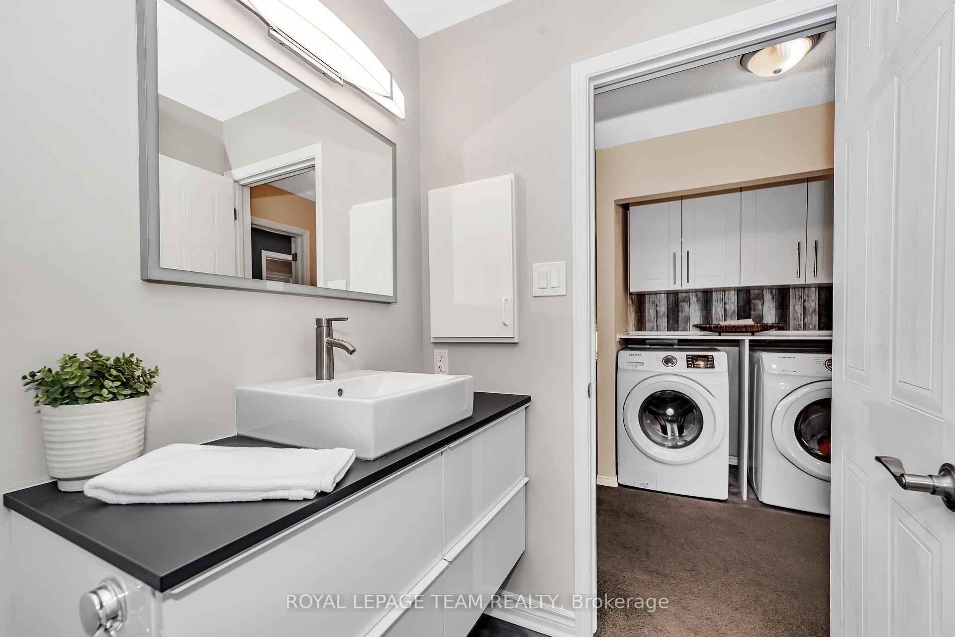 Photo 20 of 38 Birchfield Avenue, Ottawa, Kanata - Emerald Meadows/Trailwest — HOMEH