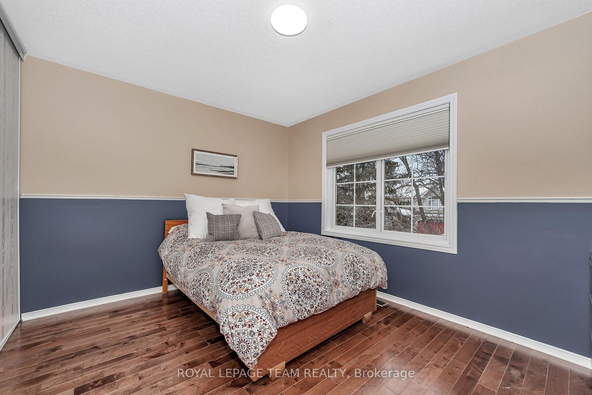 Photo 21 of 38 Birchfield Avenue, Ottawa, Kanata - Emerald Meadows/Trailwest — HOMEH
