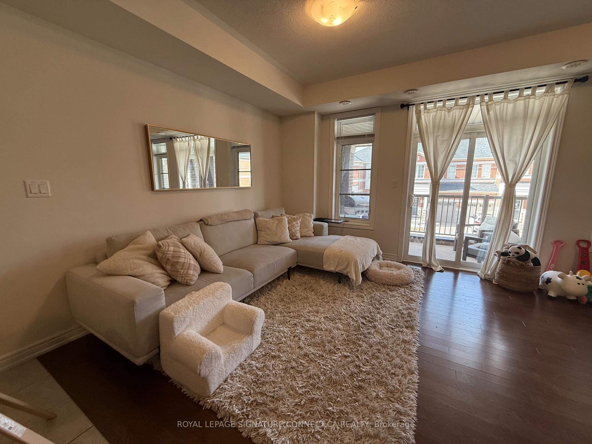Photo 1 of Unit A, 27 Luzon Avenue, Markham, Box Grove — HOMEH