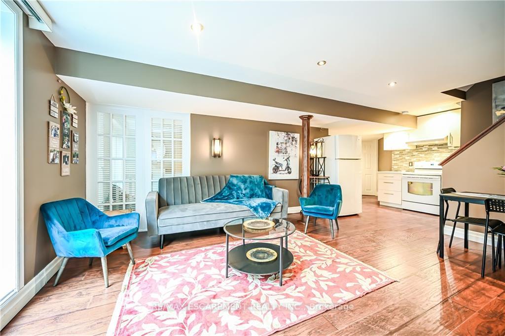 Photo 5 of Unit Lower, 129 Thames Way, Hamilton, Mount Hope — HOMEH